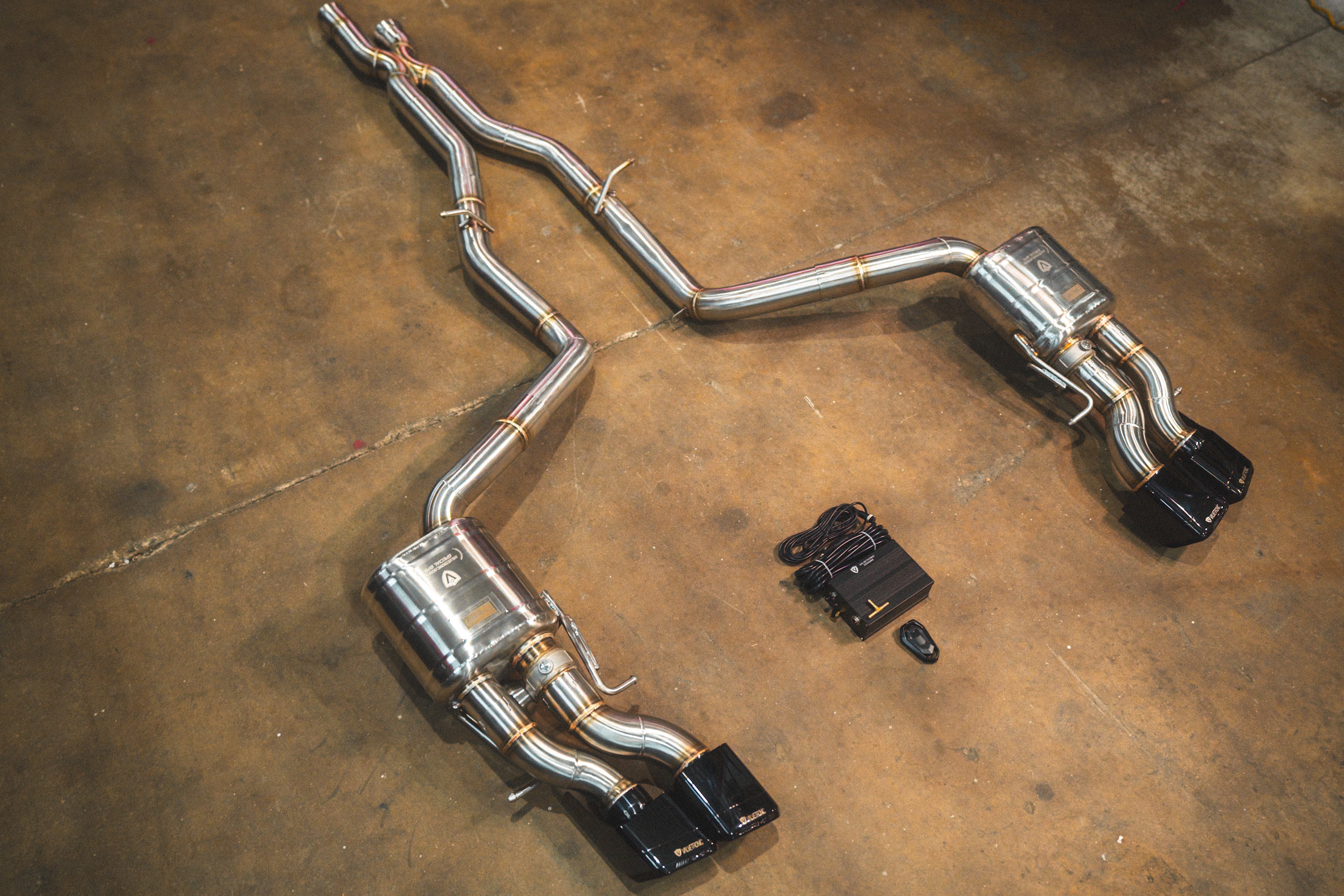 Mercedes W218 CLS63 AMG Valved Sport Exhaust System - COLORADO N5X