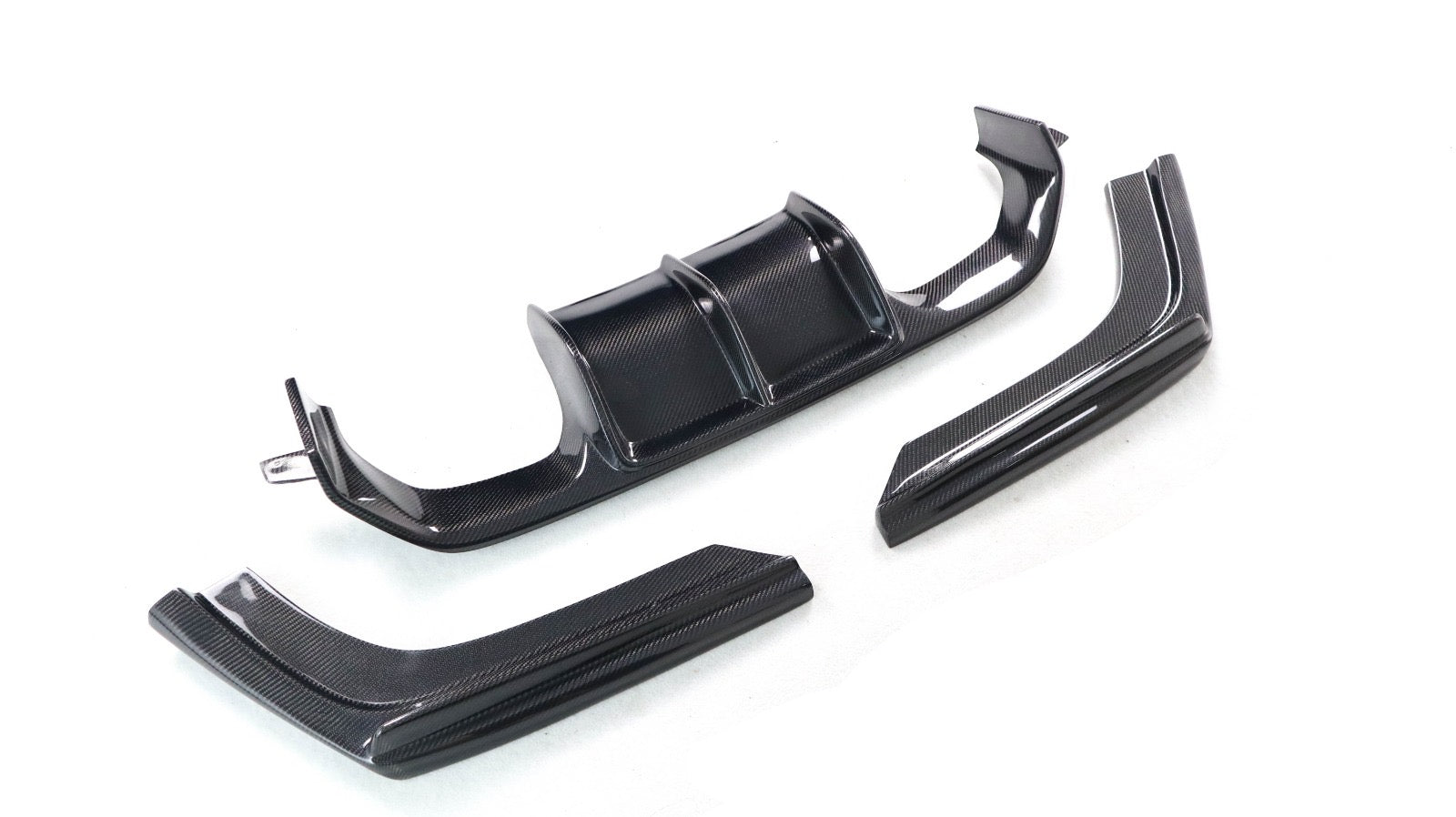 V STYLE 3-PIECE CARBON FIBER DIFFUSER - F80 M3 | F82 / F83 M4 - COLORADO N5X
