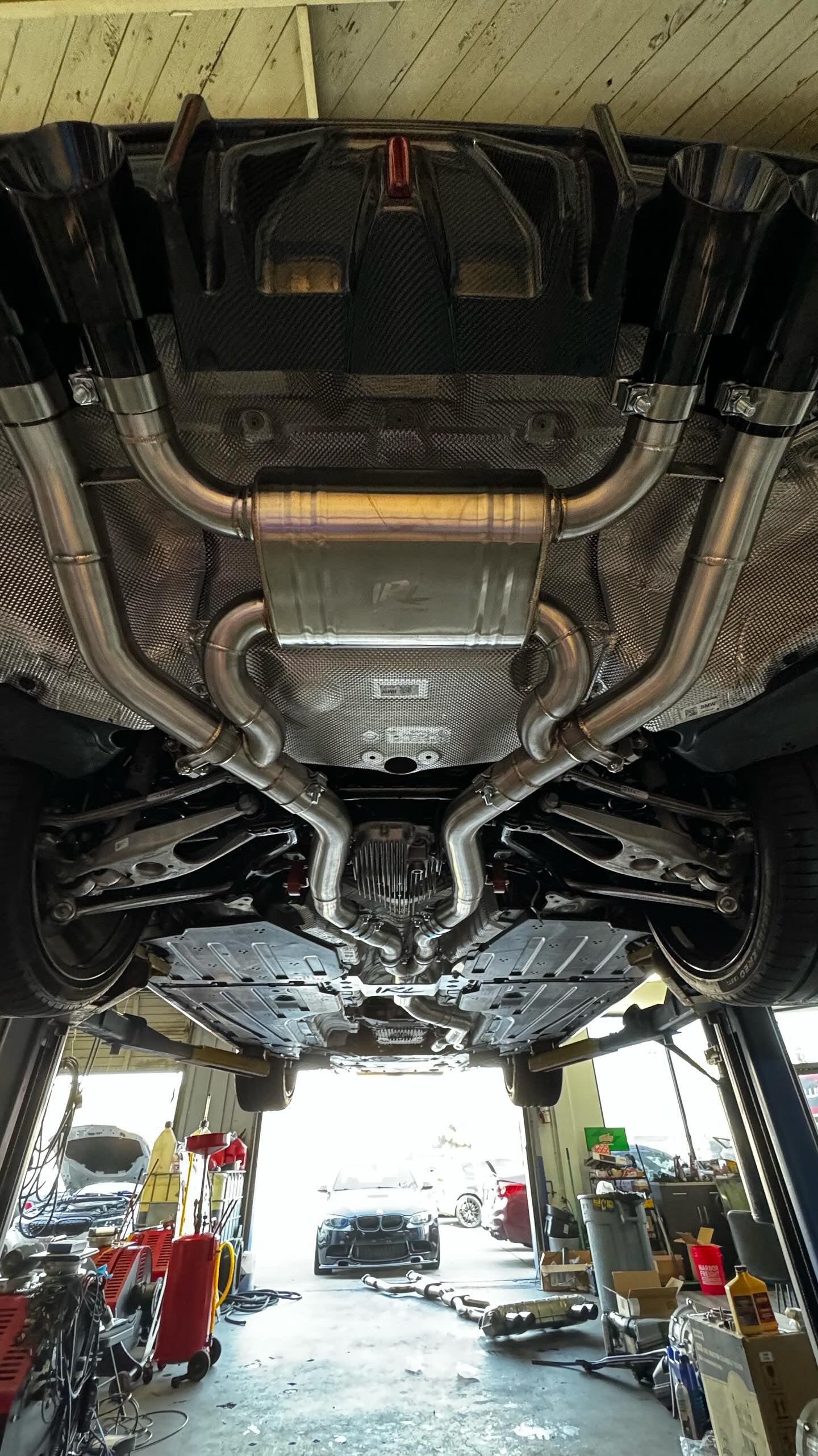 IRL G80 G82 G83 V2 Axleback - COLORADO N5X