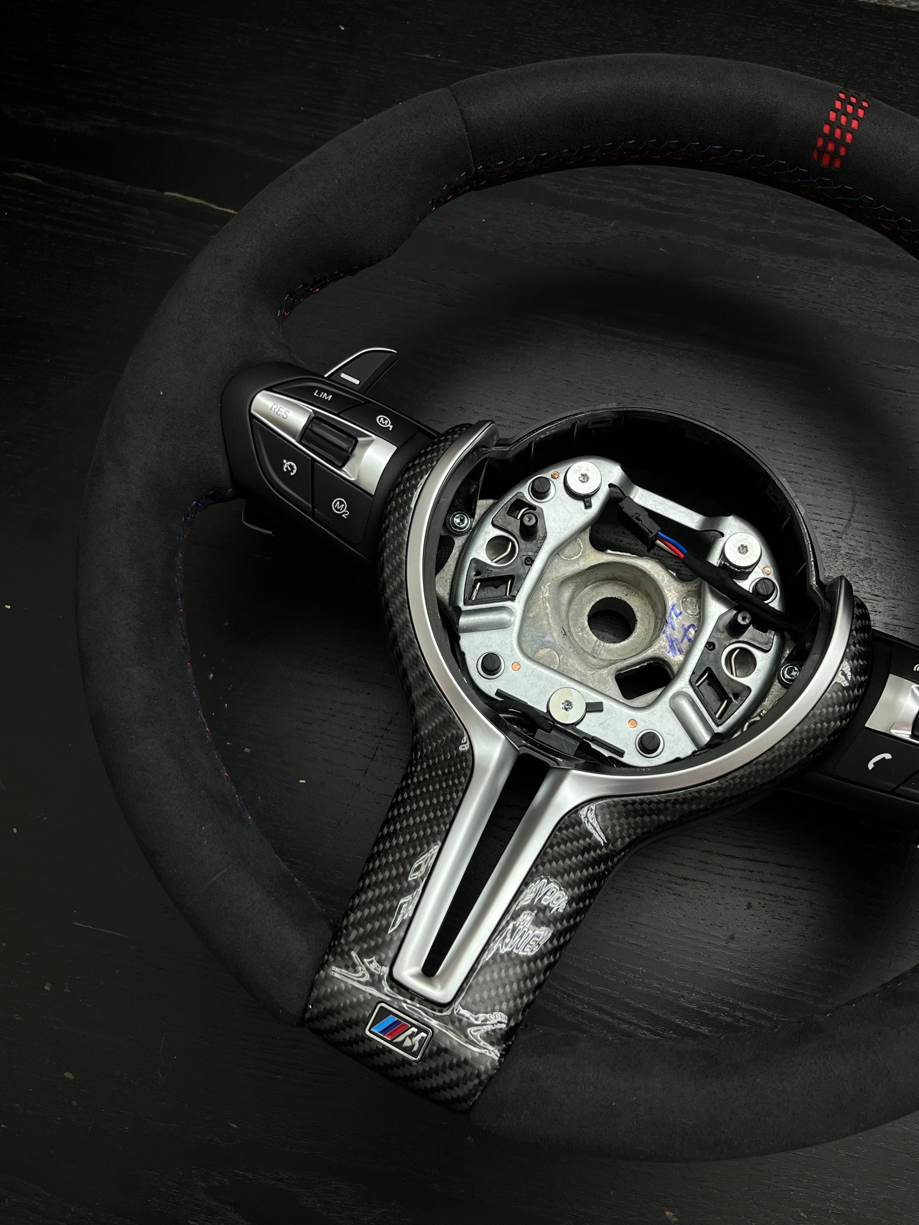 Alcantara/Carbon Fiber Steering Wheel for F8X M2/M3/M4.