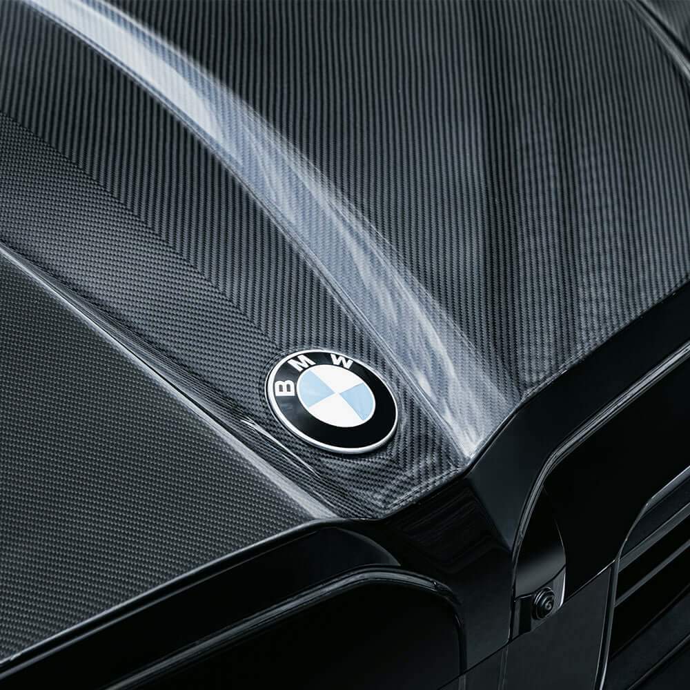 SOOQOO BMW M5 G90 Vented Hood In Prepreg Carbon Fiber — product view 10