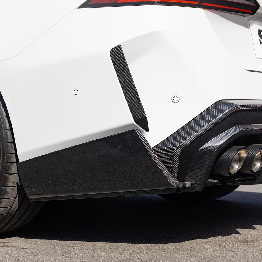 SOOQOO BMW M5 G90 Reflector Trims In Prepreg Carbon Fiber — product view 2