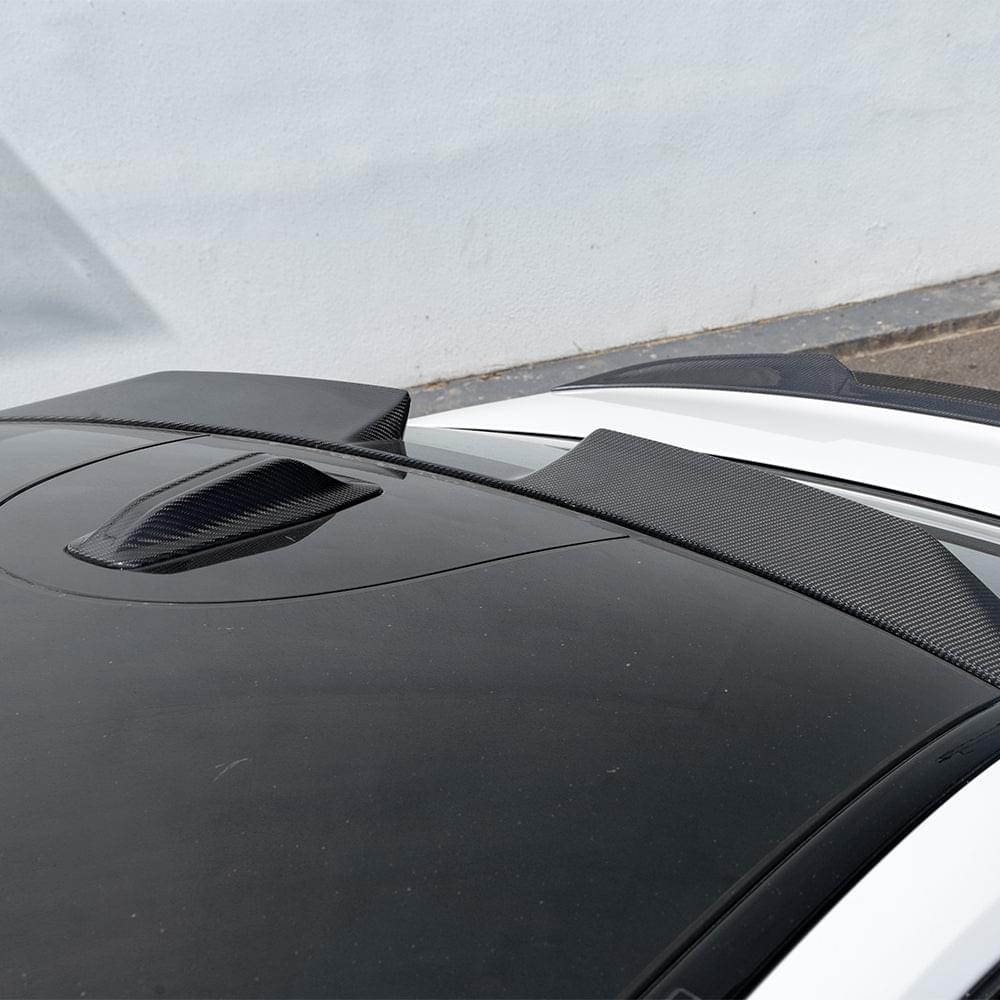 SOOQOO BMW M5 G90 Roof Spoiler In Prepreg Carbon Fiber — product view 2
