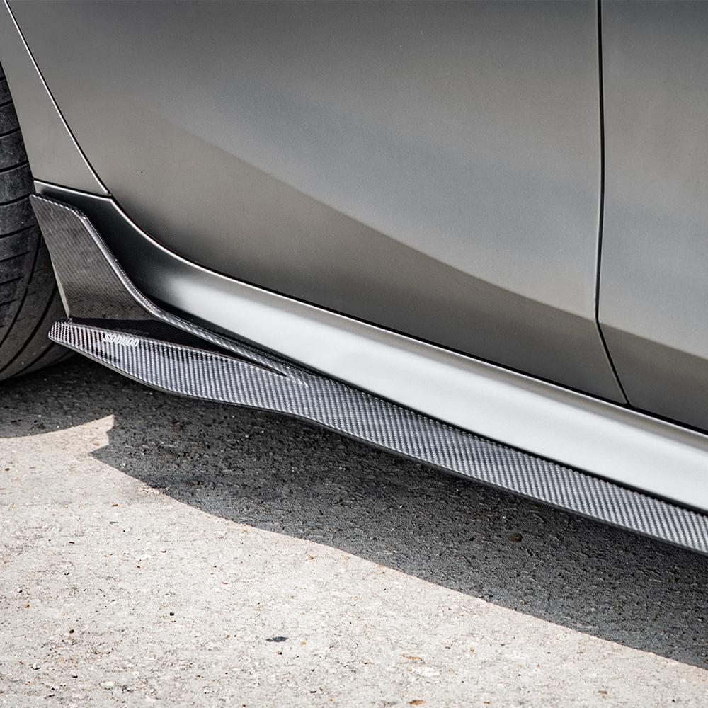 SOOQOO BMW M8 F93 Side Skirt In Prepreg Carbon Fiber — product view 12