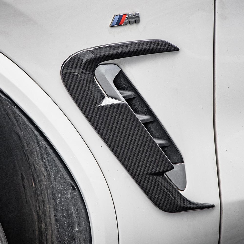 SOOQOO BMW X3 G01 LCI Side Fender Trims In Prepreg Carbon Fiber — product view 2