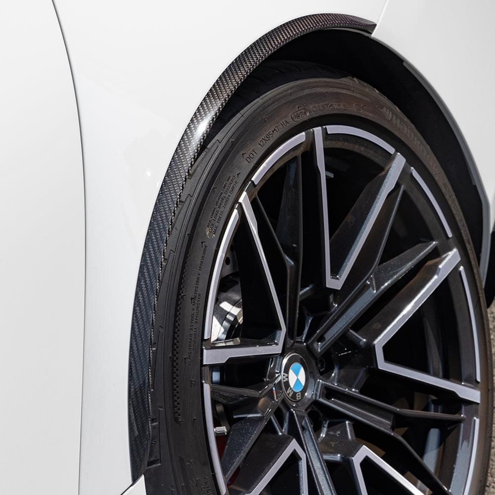 SOOQOO BMW M5 G90 Wheel Arch Trim in Prepreg Carbon Fiber — product view 10