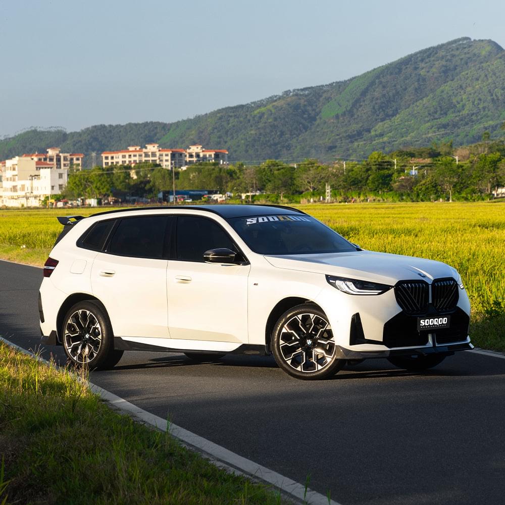 SOOQOO BMW X3 G45 Side Skirt In Prepreg Carbon Fiber — product view 12