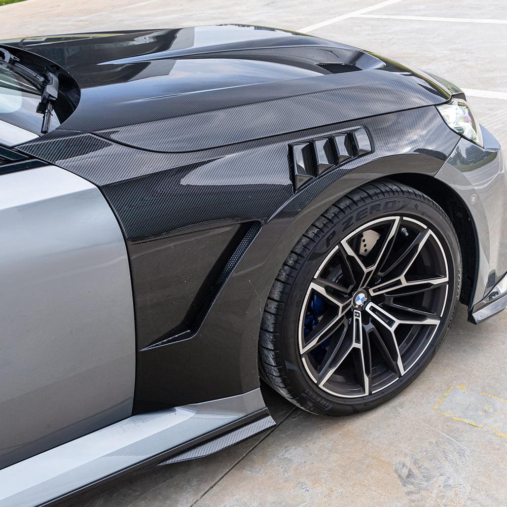 SOOQOO BMW M2 G87 Side Fenders In Prepreg Carbon Fiber — product view 2