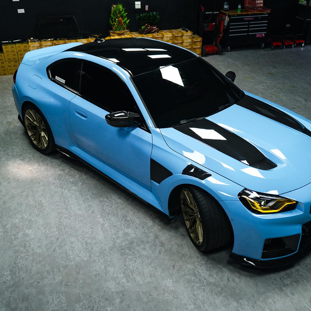 SOOQOO BMW M2 G87 Side Fenders In White Primer Finish — product view 6