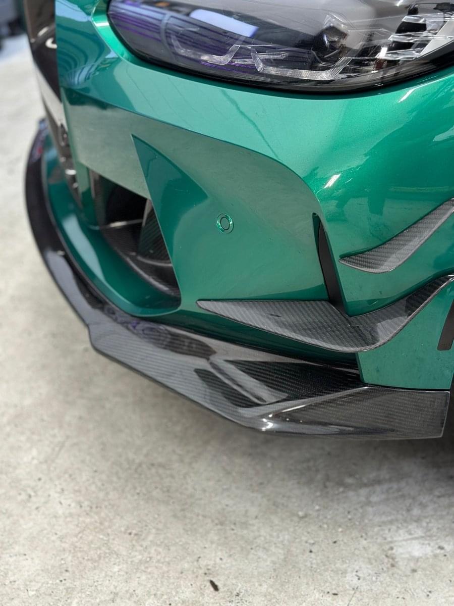 BMW G8X M3 / M4 VR2 1-Piece Dry Carbon Fiber Front Lip Splitter.