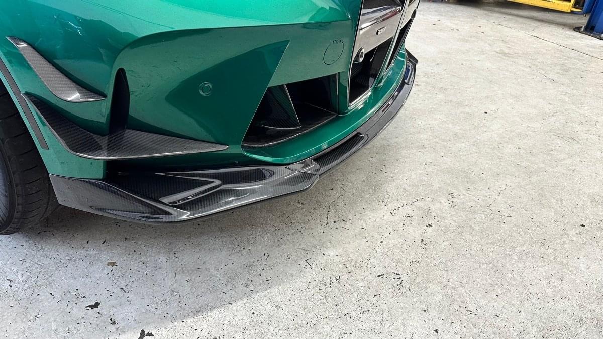 BMW G8X M3 / M4 VR2 1-Piece Dry Carbon Fiber Front Lip Splitter.