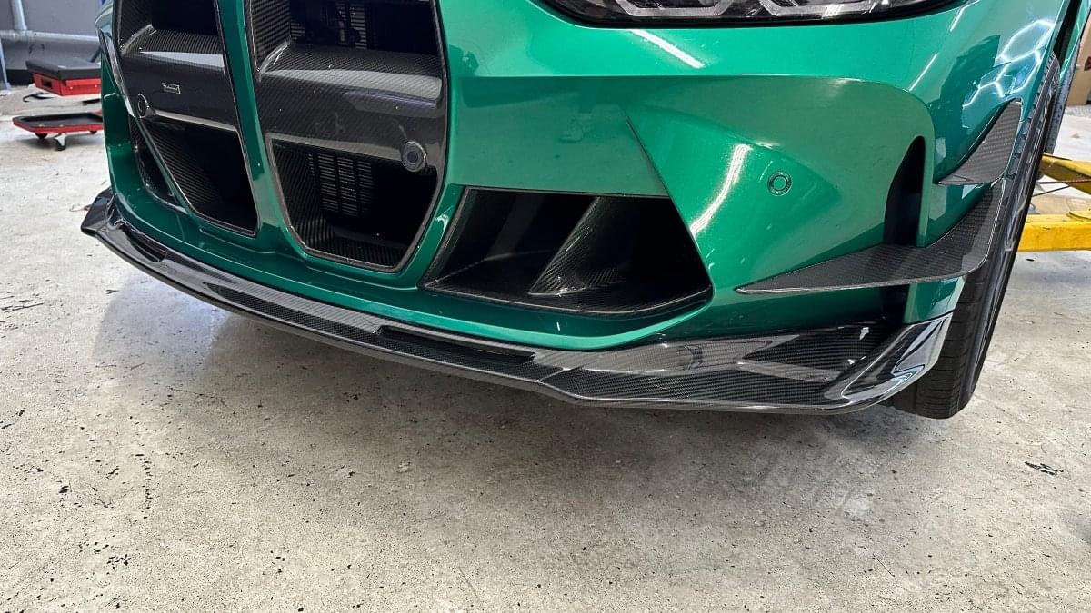 BMW G8X M3 / M4 VR2 1-Piece Dry Carbon Fiber Front Lip Splitter.