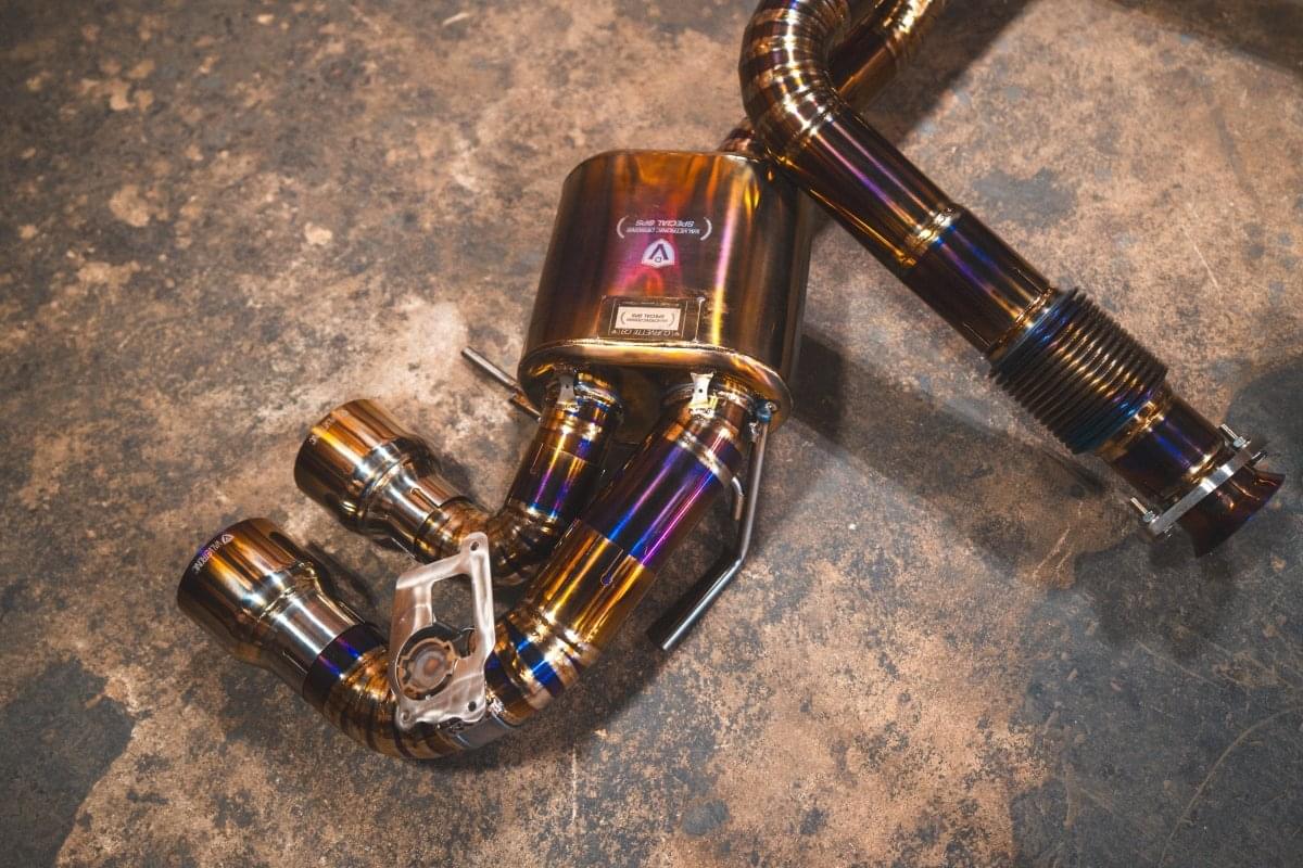 Chevrolet Corvette C8 Valved Sport Exhaust System.
