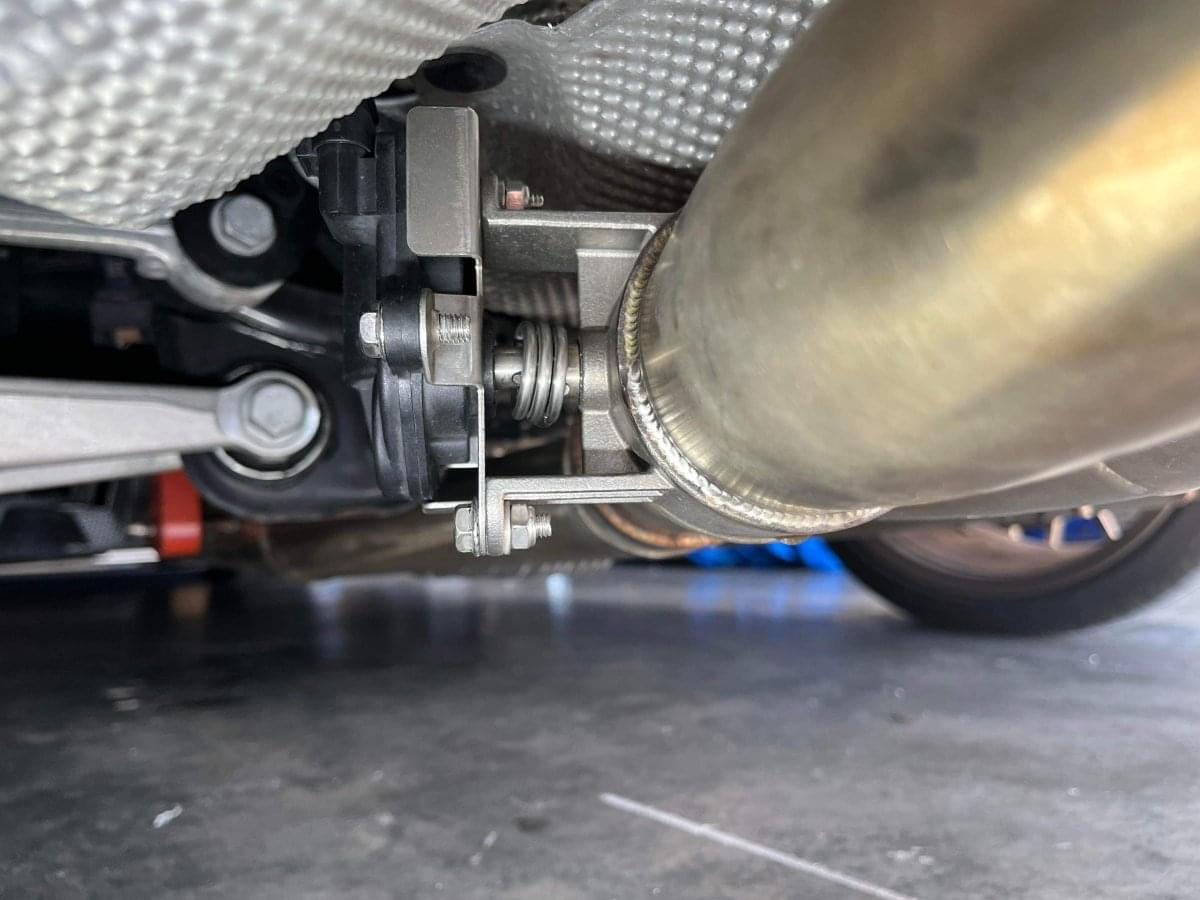 Exhaust Valve Motor Locking spring.