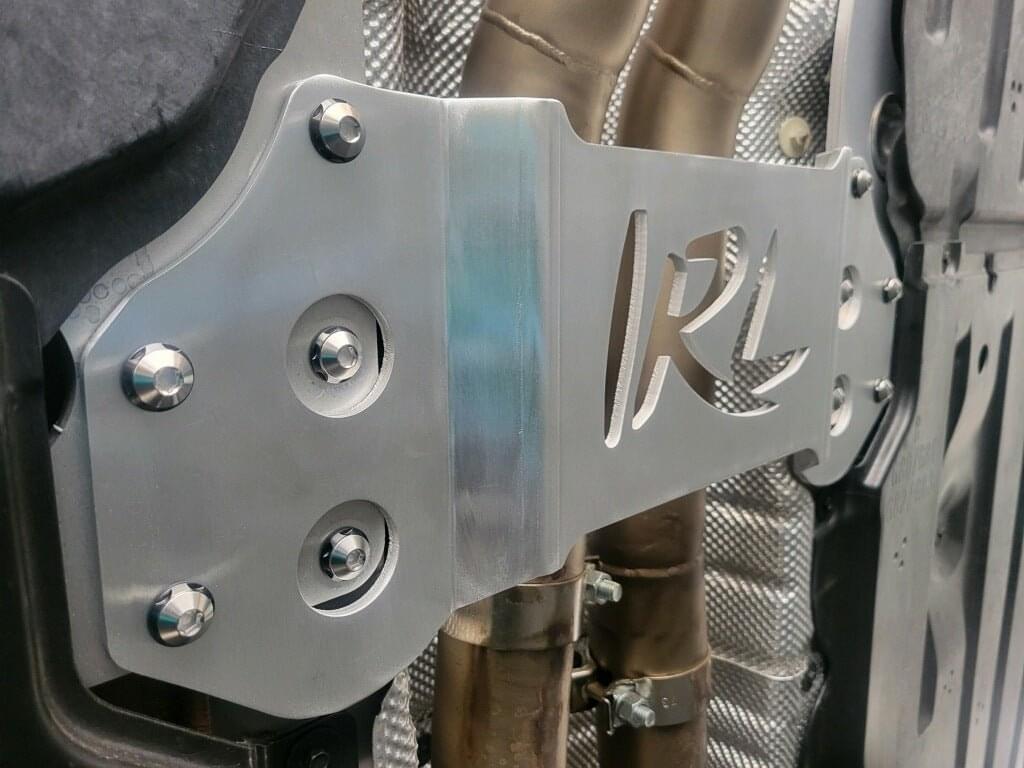 IRL G80 G82 Extended Clerance Brace.