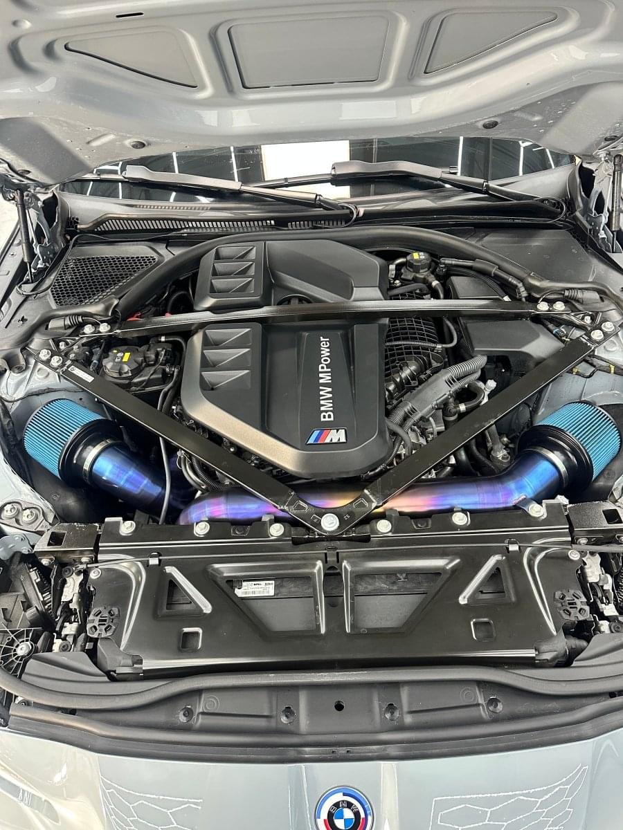 IRL G8x Top Mount Titanium Intake.