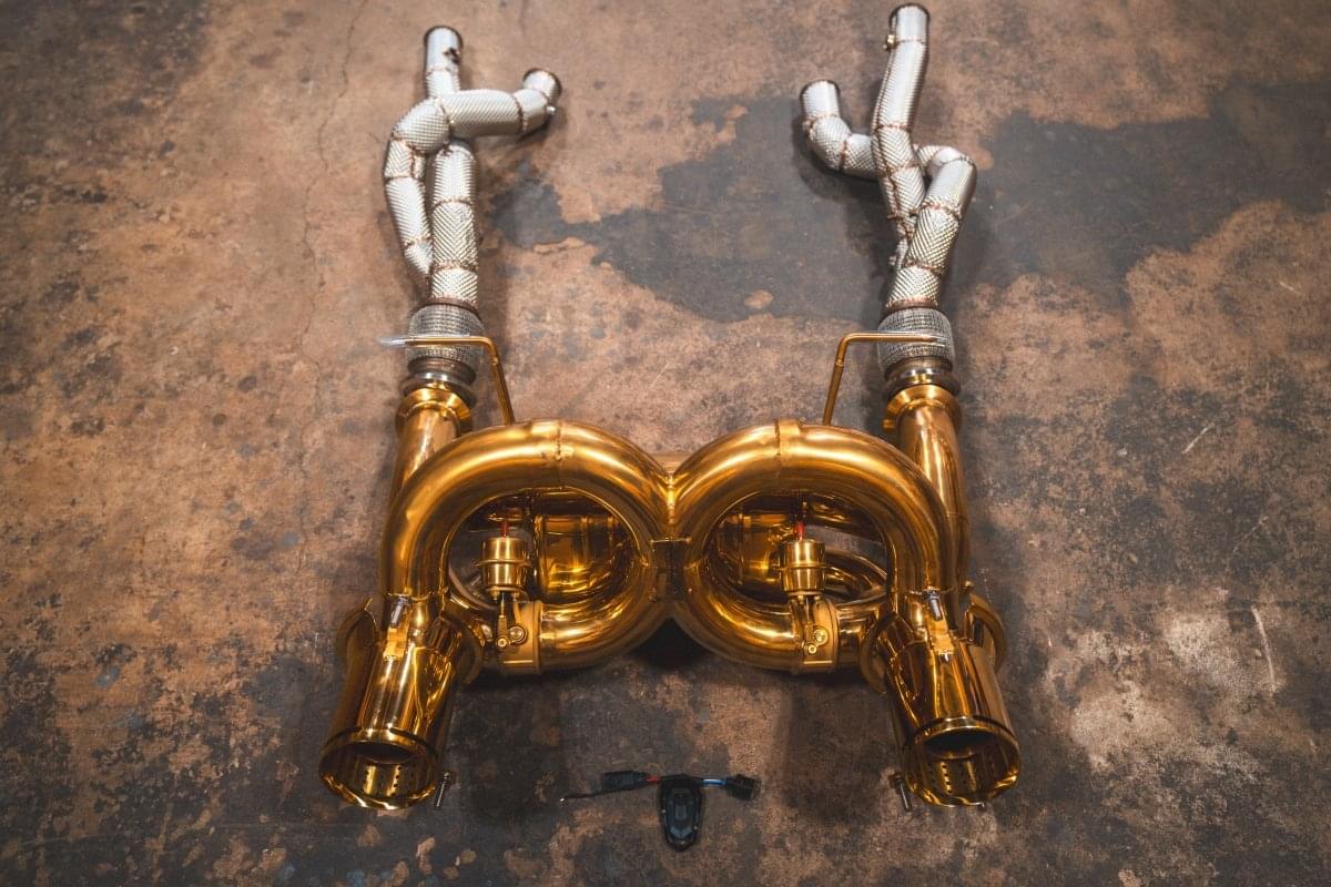 Lamborghini Aventador SVJ/Ultimae Valved Sport Exhaust System.