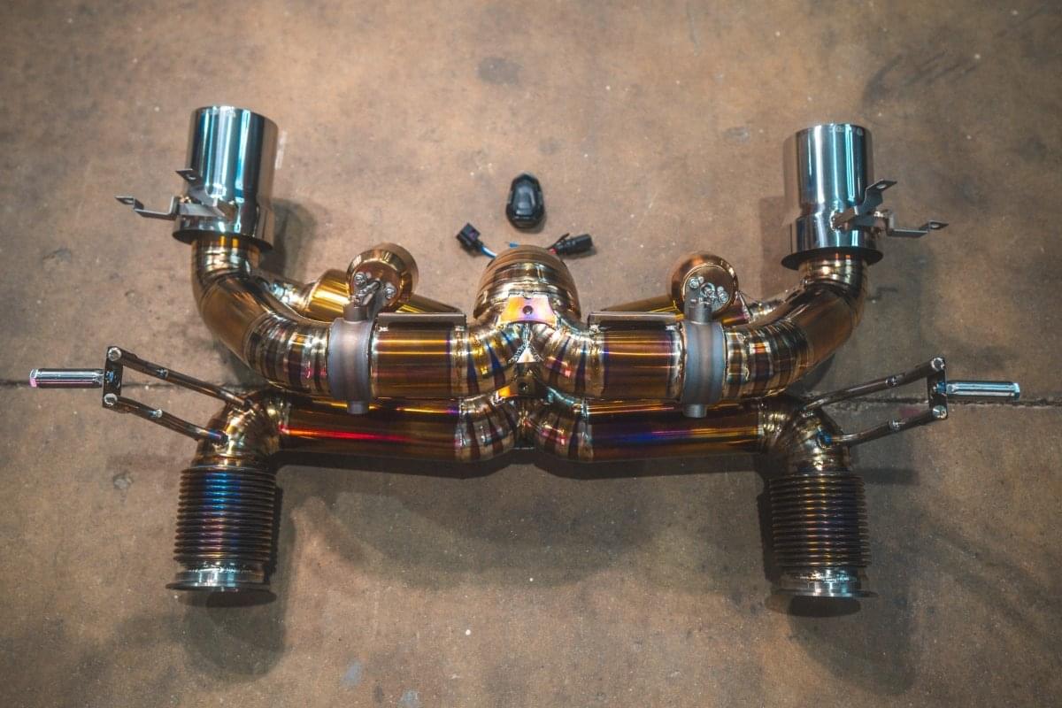 Lamborghini Huracan Performante / EVO / STO / Tecnica Valved Sport Exhaust system.