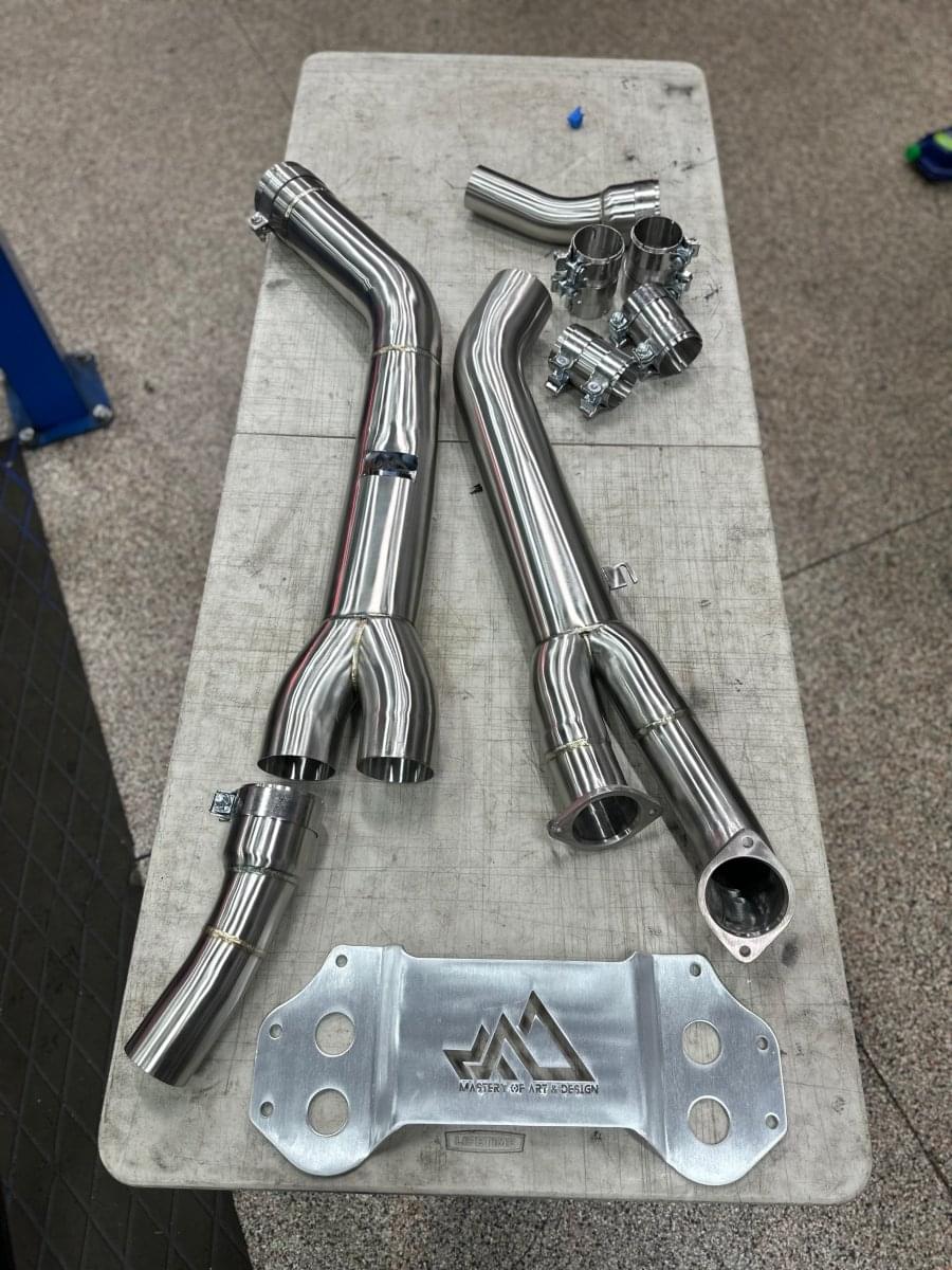 MAD BMW S58 4" Fat Boy Single Midpipe M3 M4 G80 G82.
