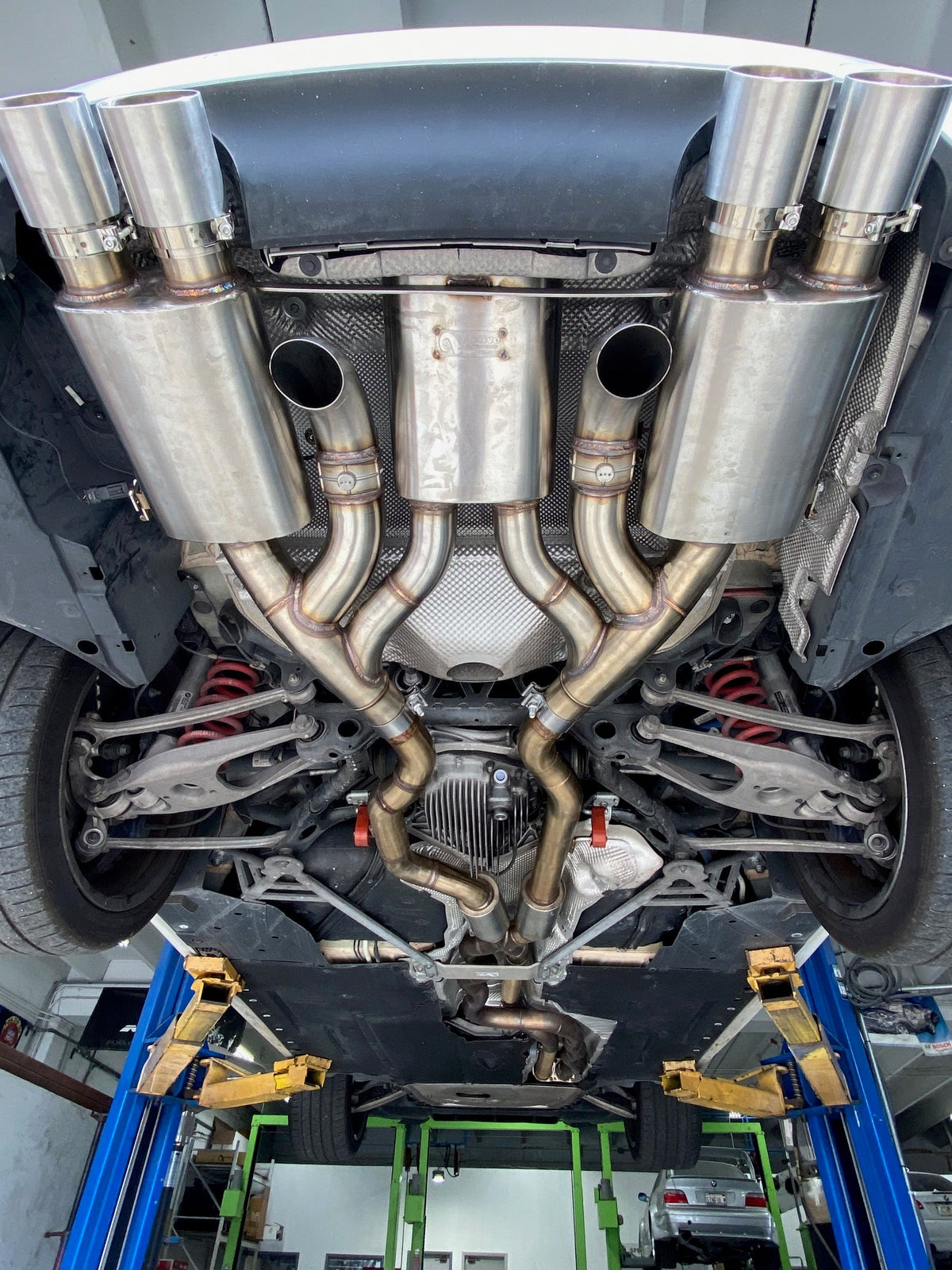 Maad Maxx - F8X BMW M3 & M4 Rear Exhaust Section - 3 Can Valved.