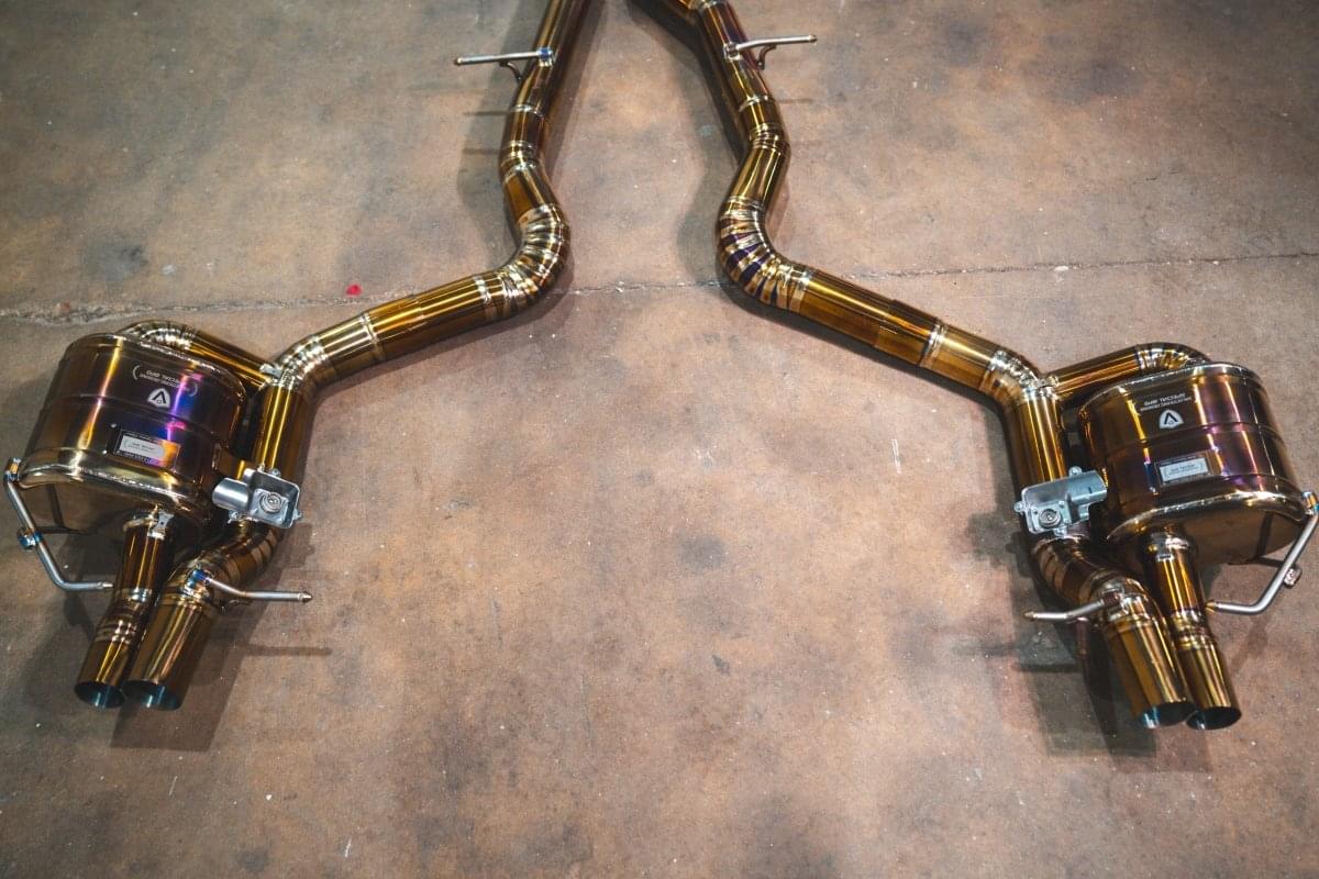 Mercedes W213 E63 AMG / AMGs Valved Sport Exhaust System.