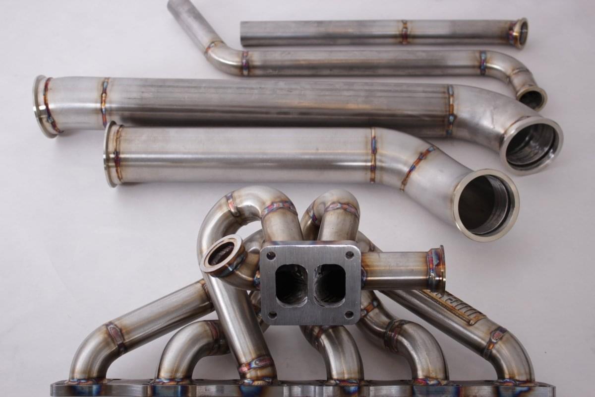 RB26DET R32 GTR Top Mount Turbo Hot Parts Kit.