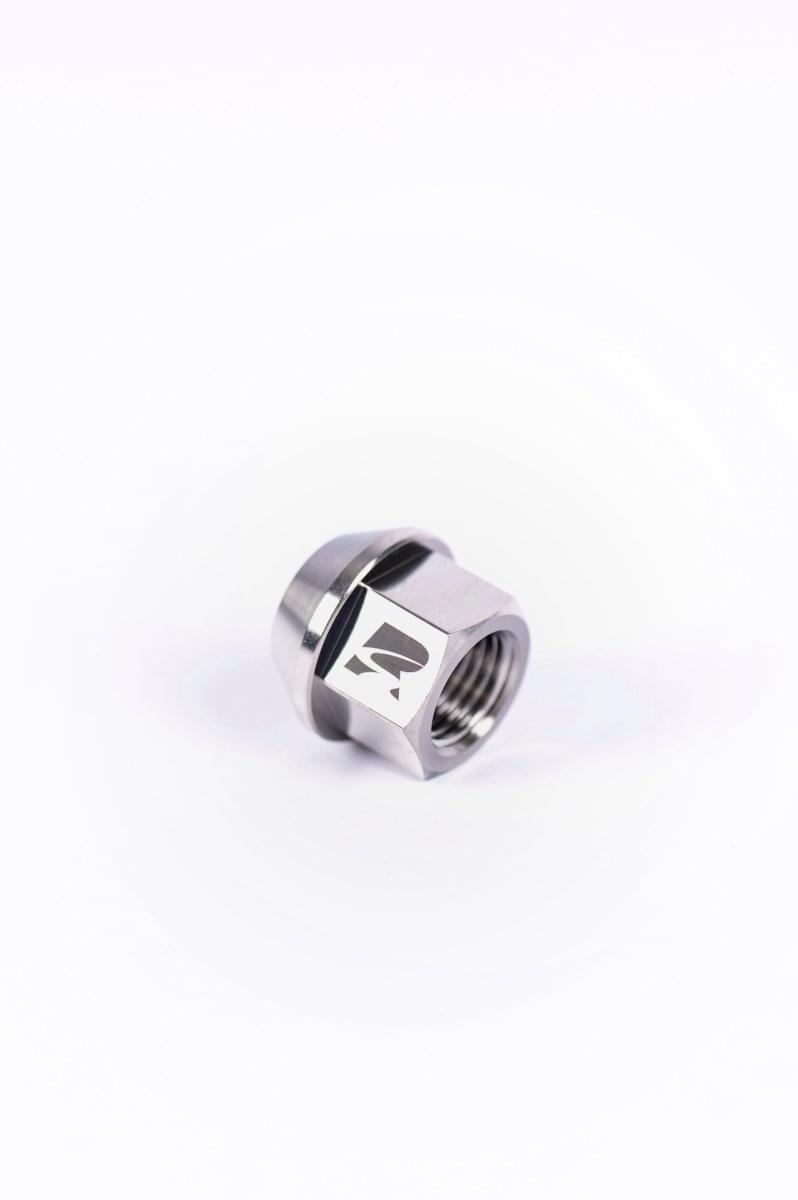 RENNELEMENT Titanium 75mm Stud Kit.