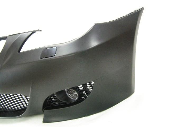 2004-2007 BMW E60 5 Series M5 Style Front Bumper w/o PDC Type.