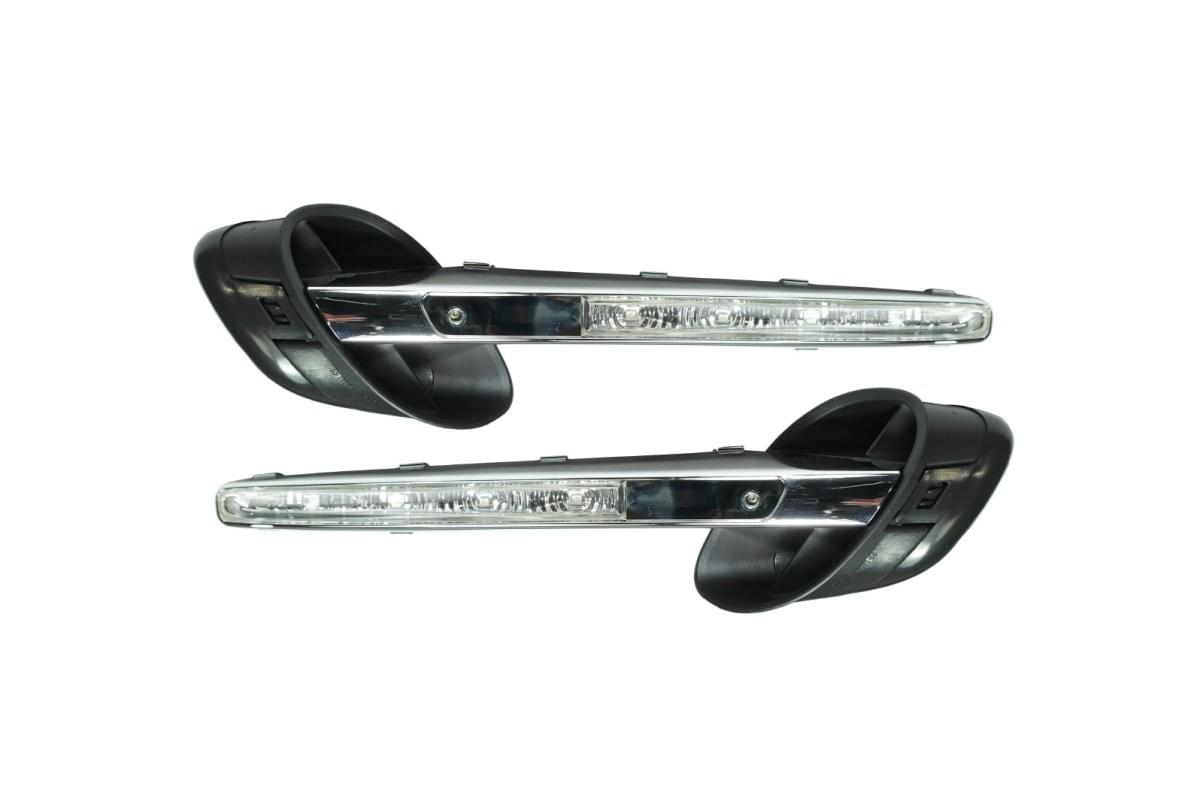 2007-2010 BMW E92/E93 M3 Non-Turbo Style Fenders w/ Fender Lamps LED.