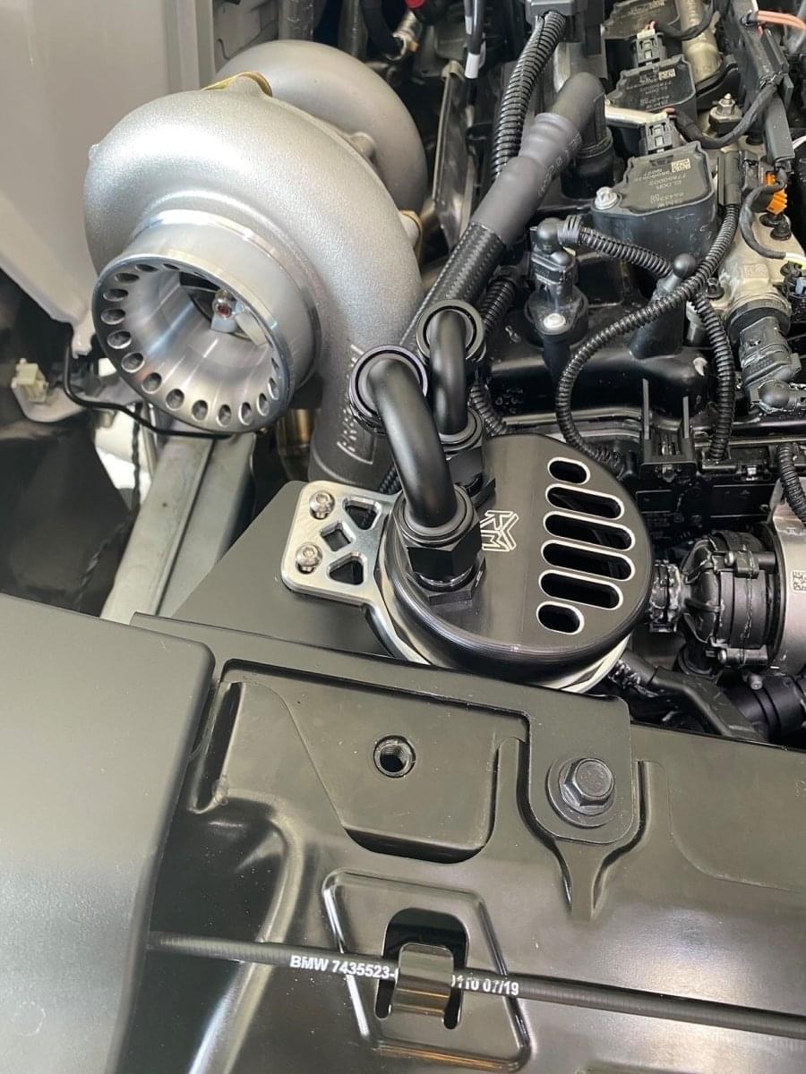 A90/A91 Billet Catch Can Kit w/ Fittings and Bracket.