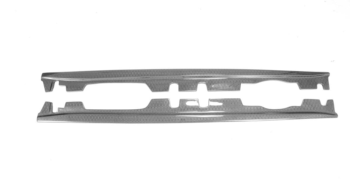 E90/E92 Carbon Fiber Sideskirt Extension.