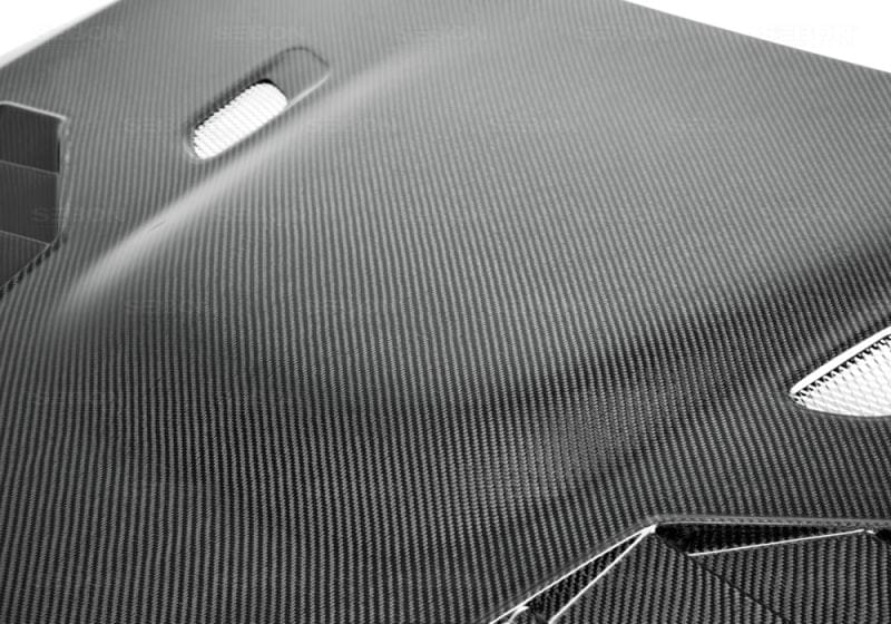 E92 Seibon 07-10 BMW M3 Series CT-Style Carbon Fiber Hood.