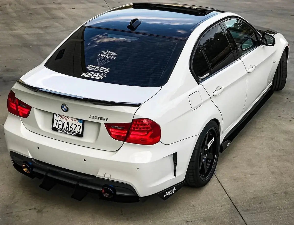 E9X CON5X CUSTOM VENTED REAR BUMPER.