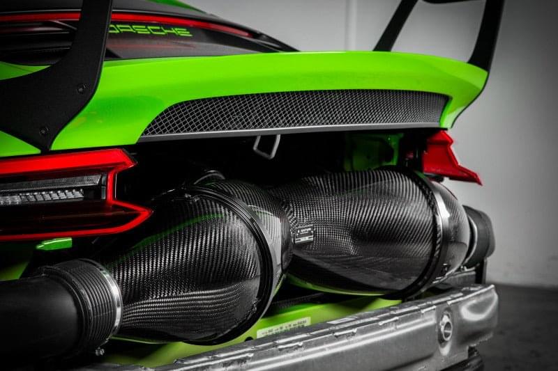 Eventuri Porsche 991 991.2 GT3 RS Black Carbon Intake System.