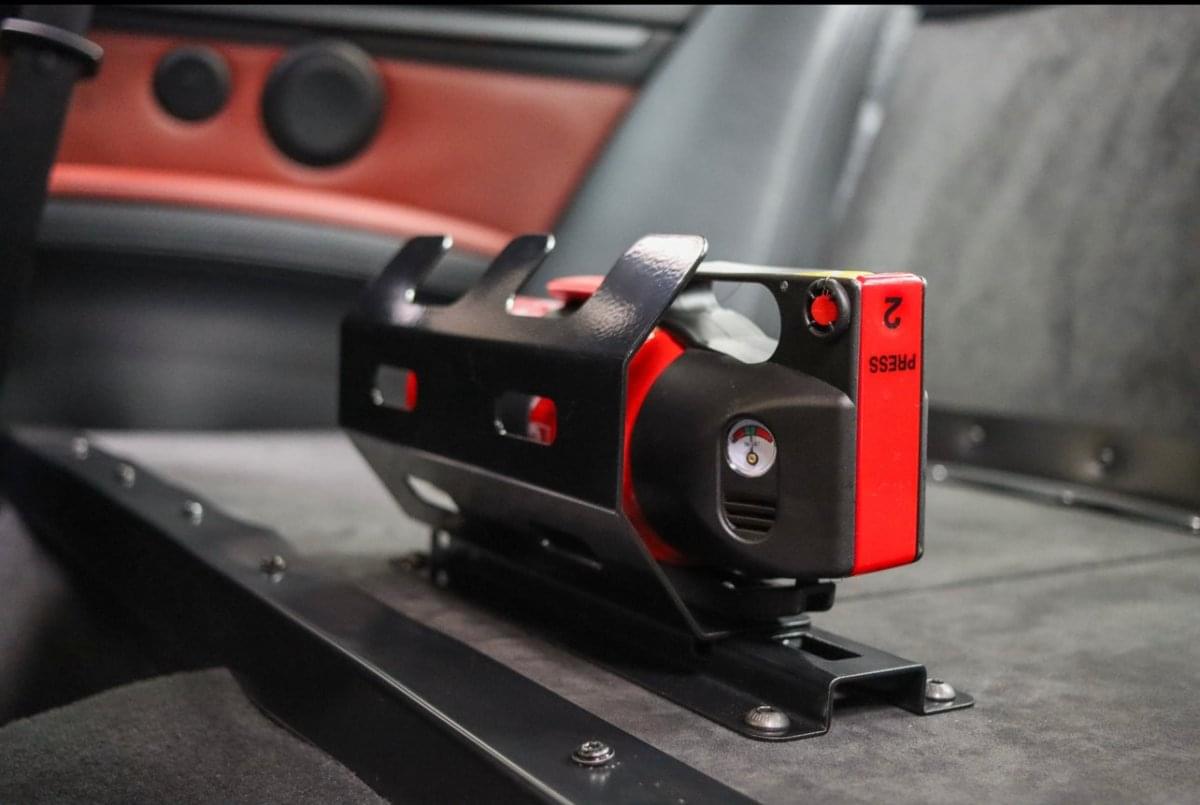 F82 M4 GTS Style Fire Extinguisher Kit.