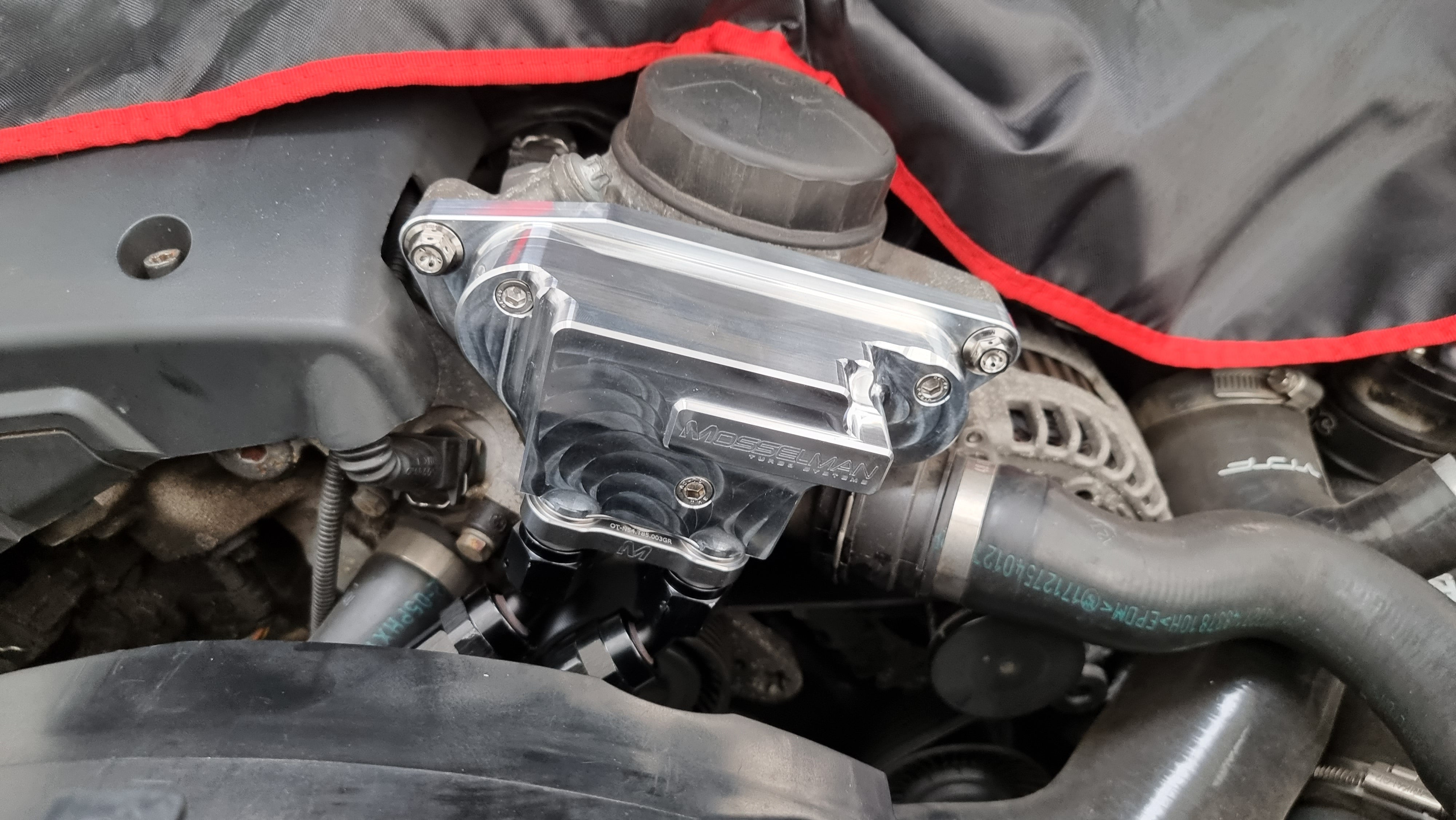 Mosselman TWIN OIL COOLER KIT, BMW 1-SERIES E8X - COLORADO N5X