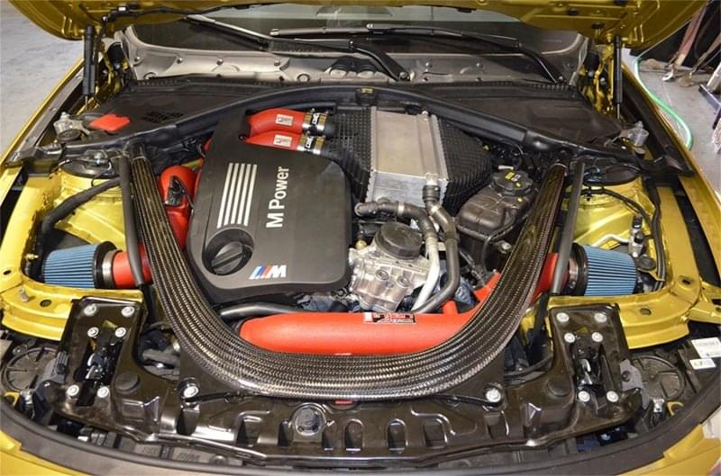Injen 15-16 BMW M3(F80)/M4 (F82/83) 3.0L L6 Twin Turbo 2PC Aluminum Int. Charge Pipe - Wrinkle Red.
