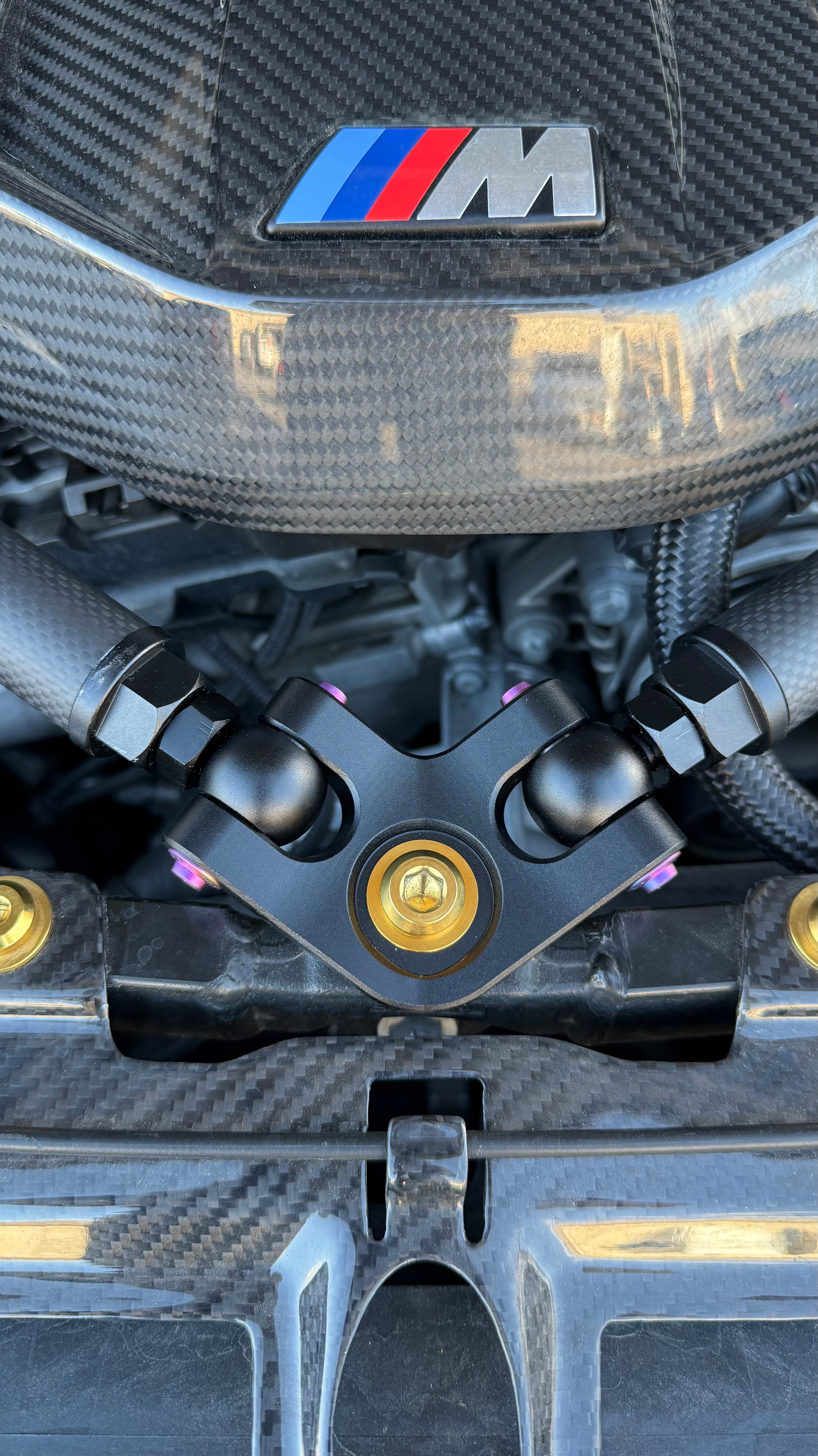 G8x Strut Brace