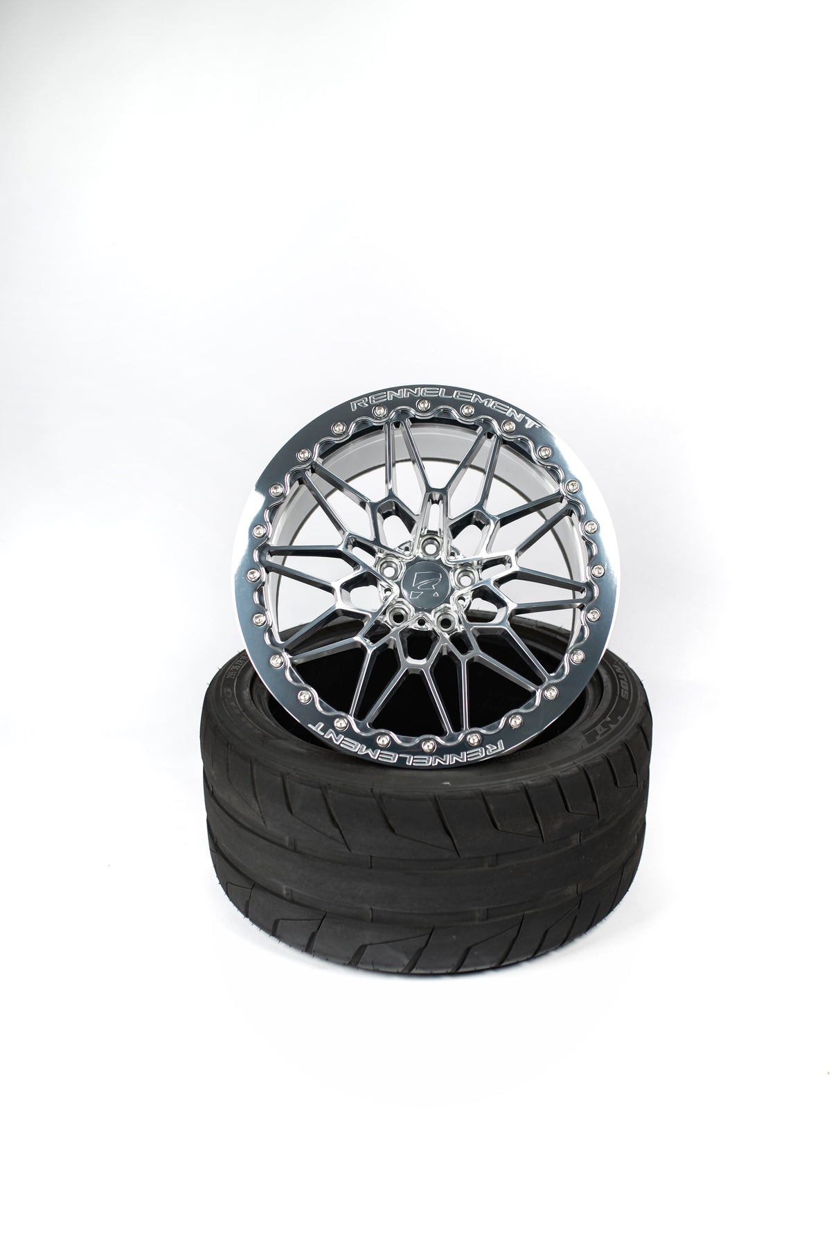 Rennelement G8X 18” Forged Beadlocks.