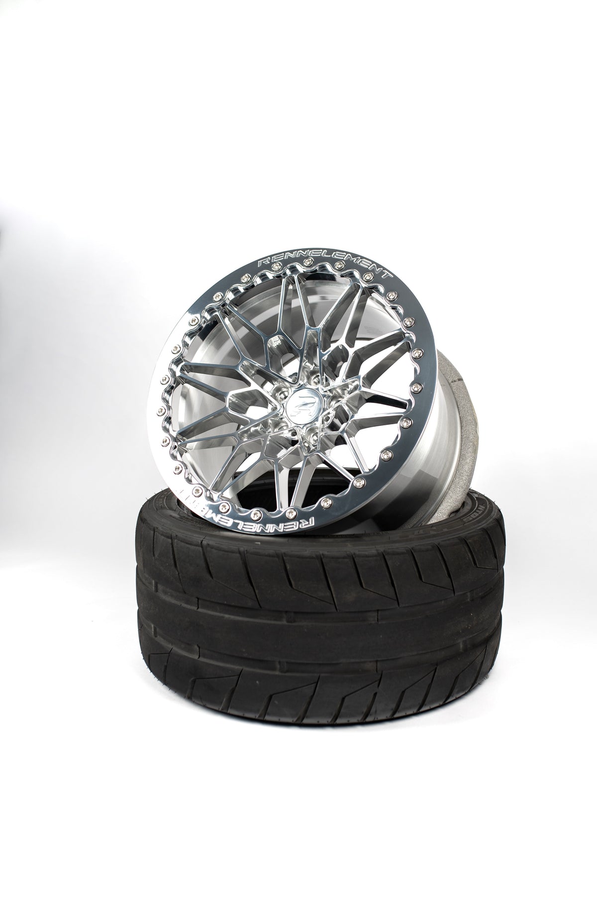 Rennelement G8X 18” Forged Beadlocks.