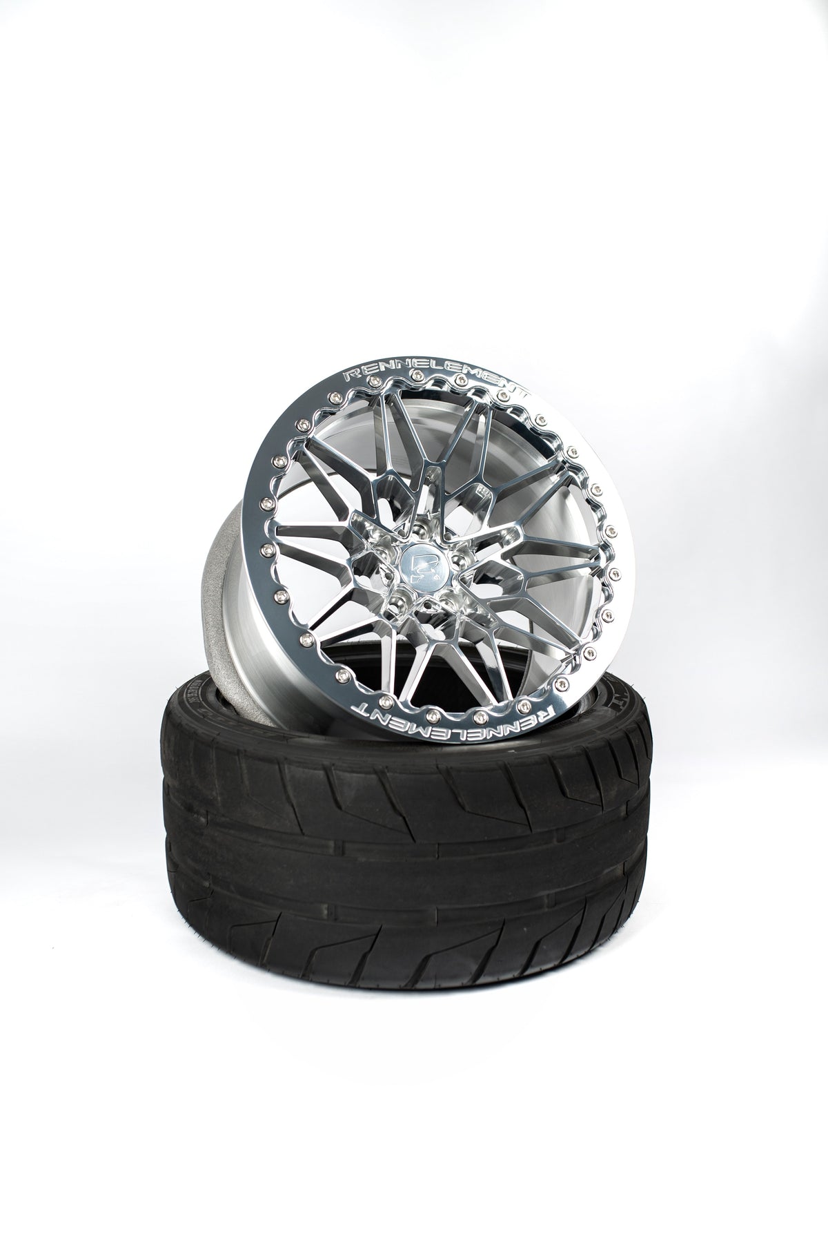 Rennelement G8X 18” Forged Beadlocks.