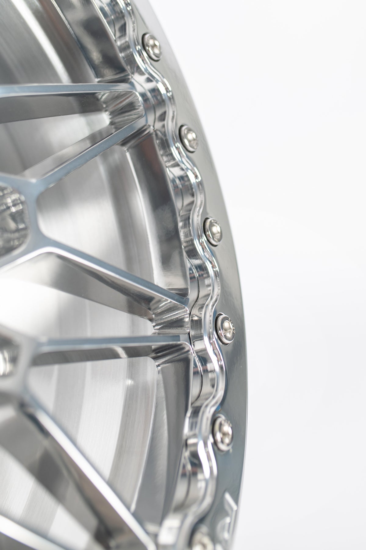 Rennelement G8X 18” Forged Beadlocks.