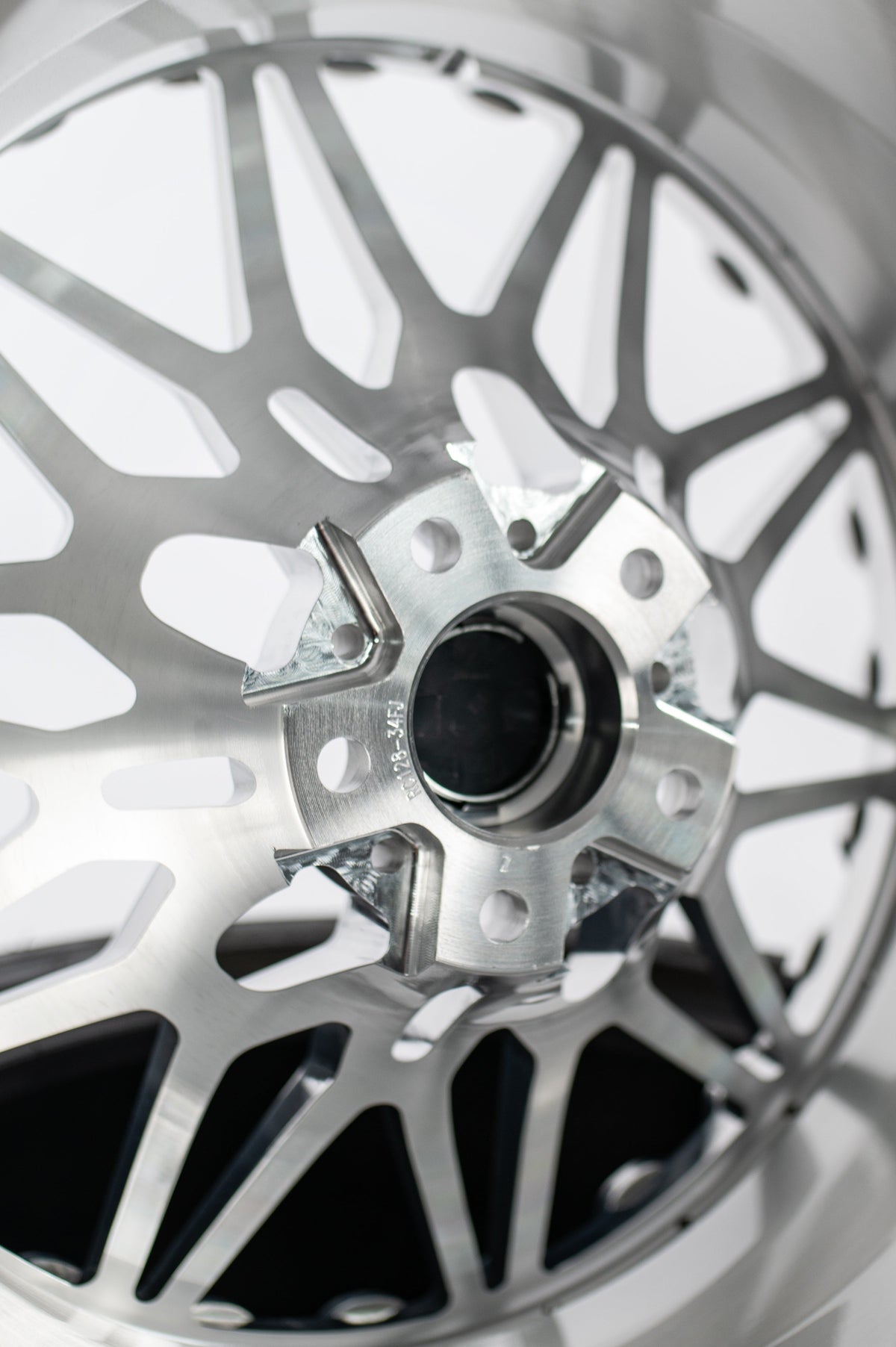 Rennelement G8X 18” Forged Beadlocks.