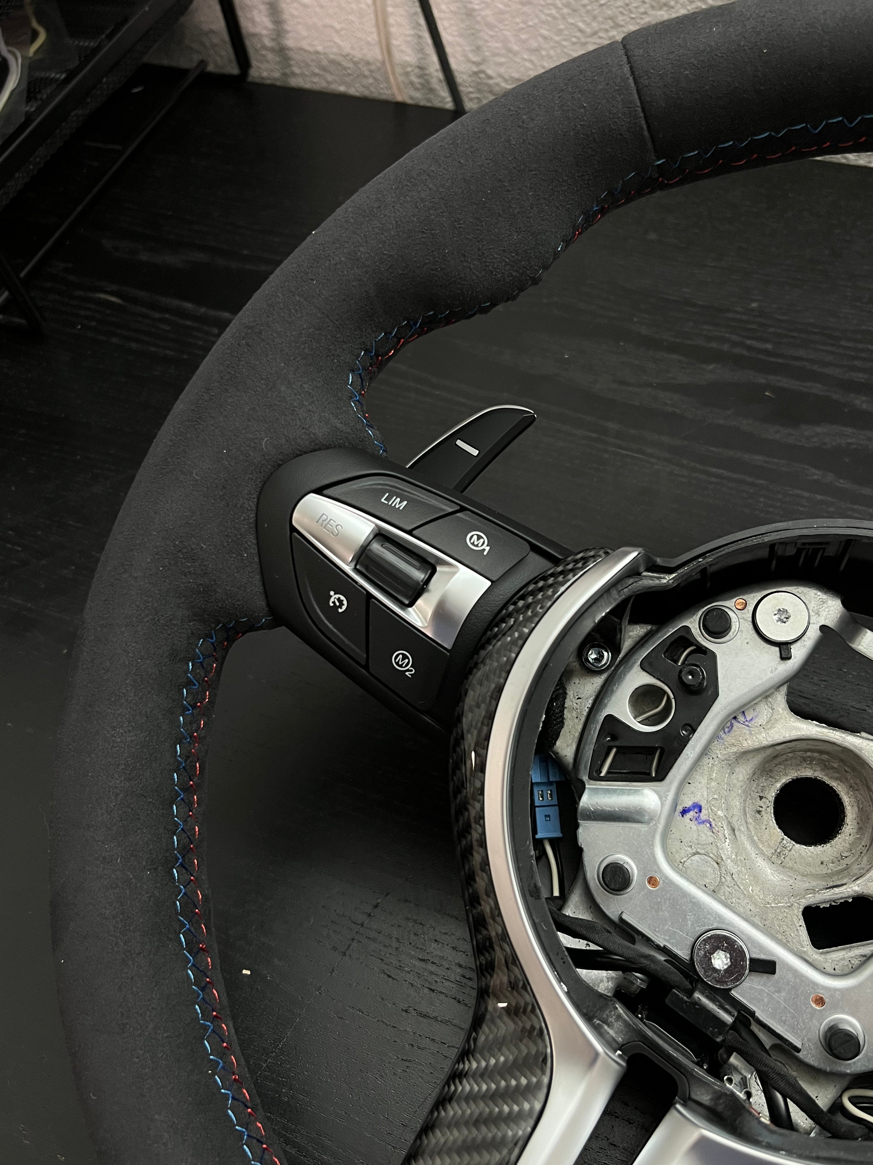 Alcantara/Carbon Fiber Steering Wheel for F8X M2/M3/M4.