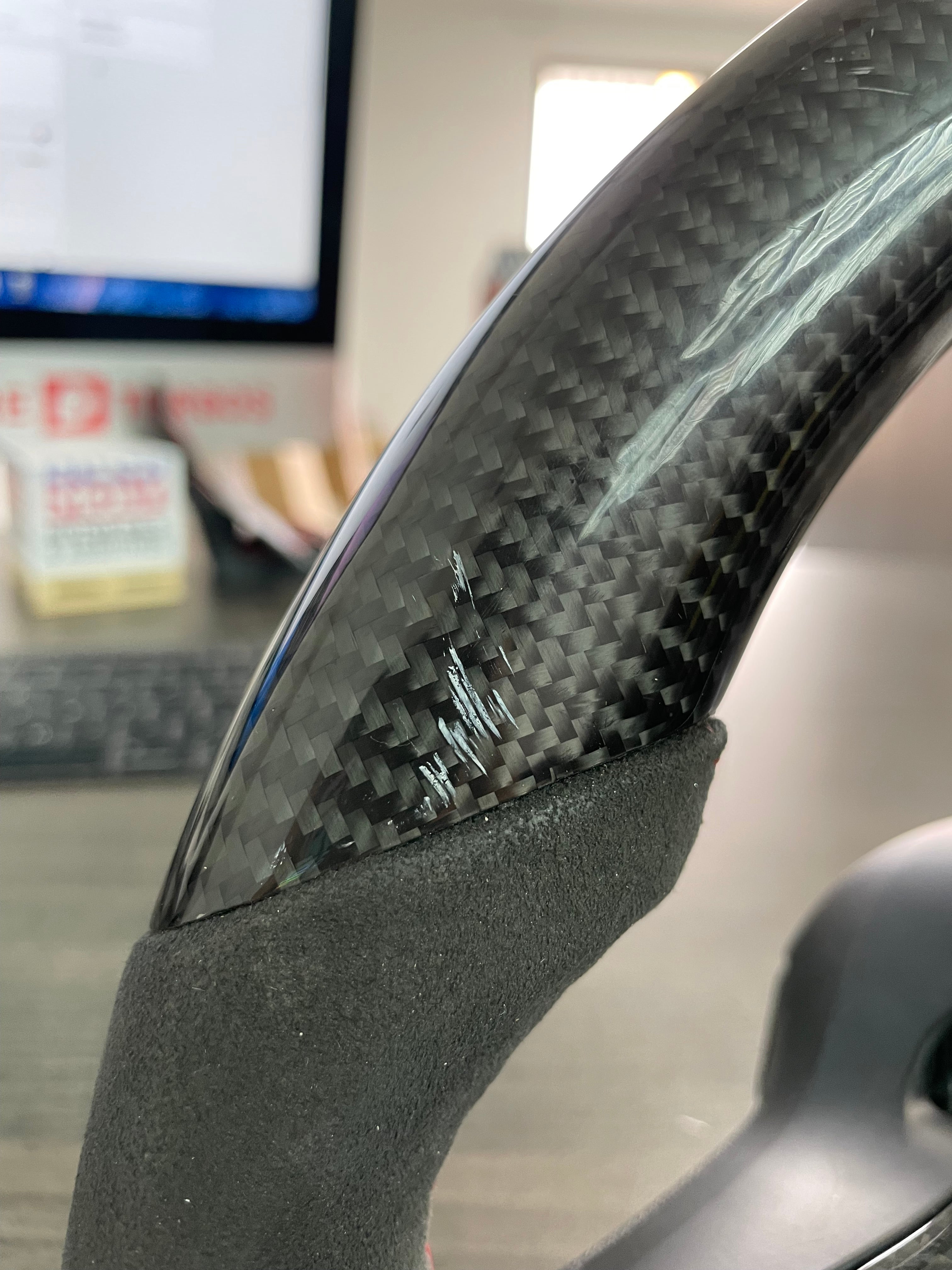 G8X Carbon Steering Wheel (slight damage).