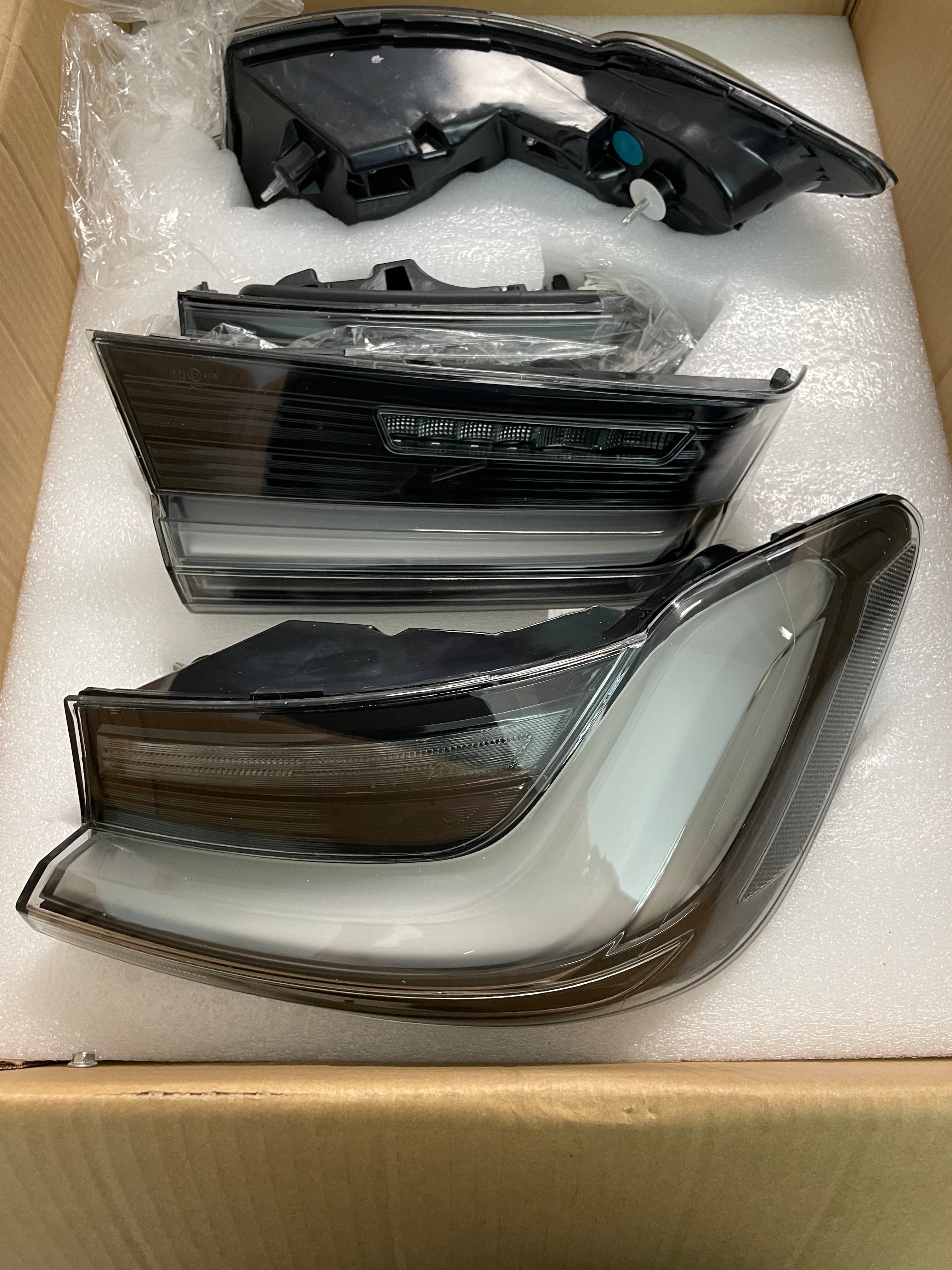 G80/G20 Clear OEM Style Lights.