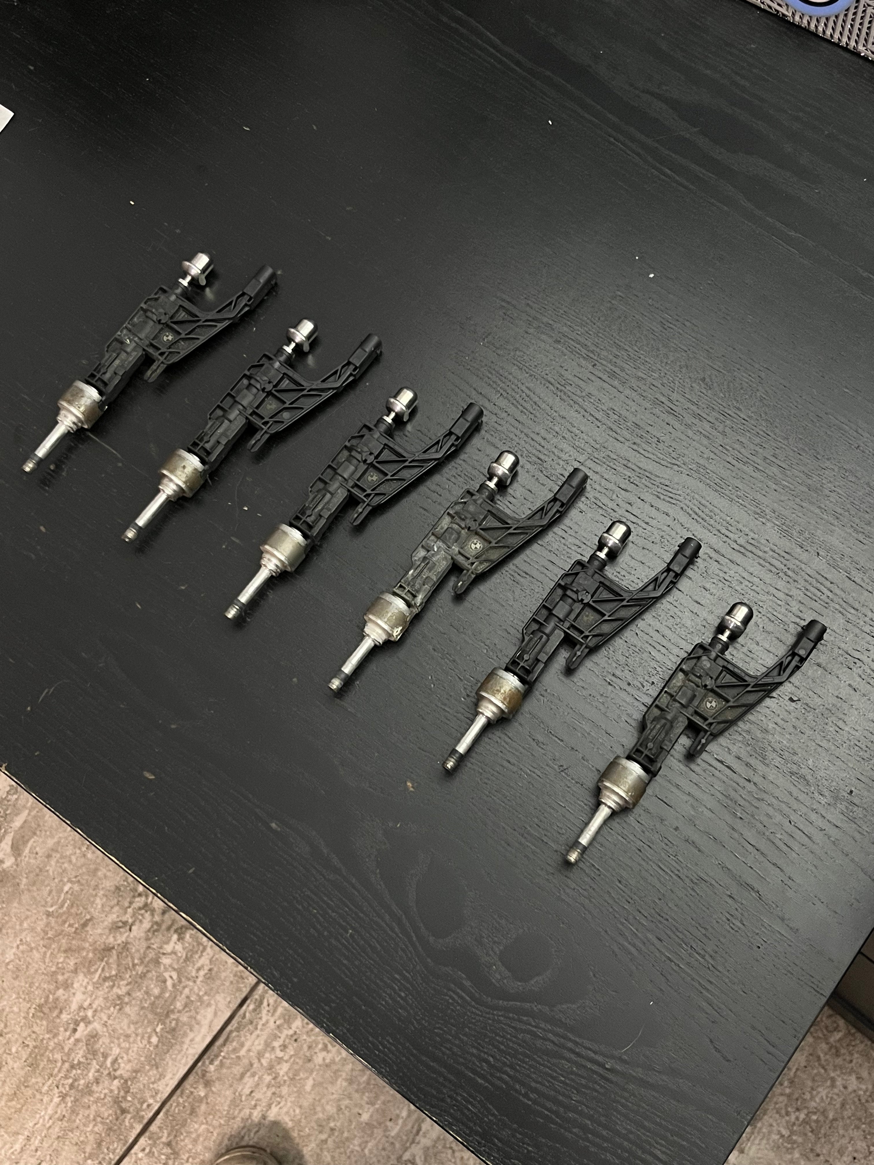 Used OEM B58 Fuel Injectors - 20k Miles.