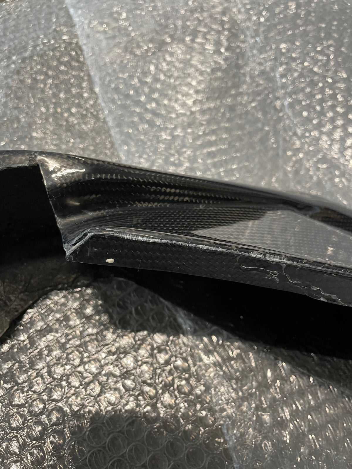 G8X VR2 Style Lip (slight damage).