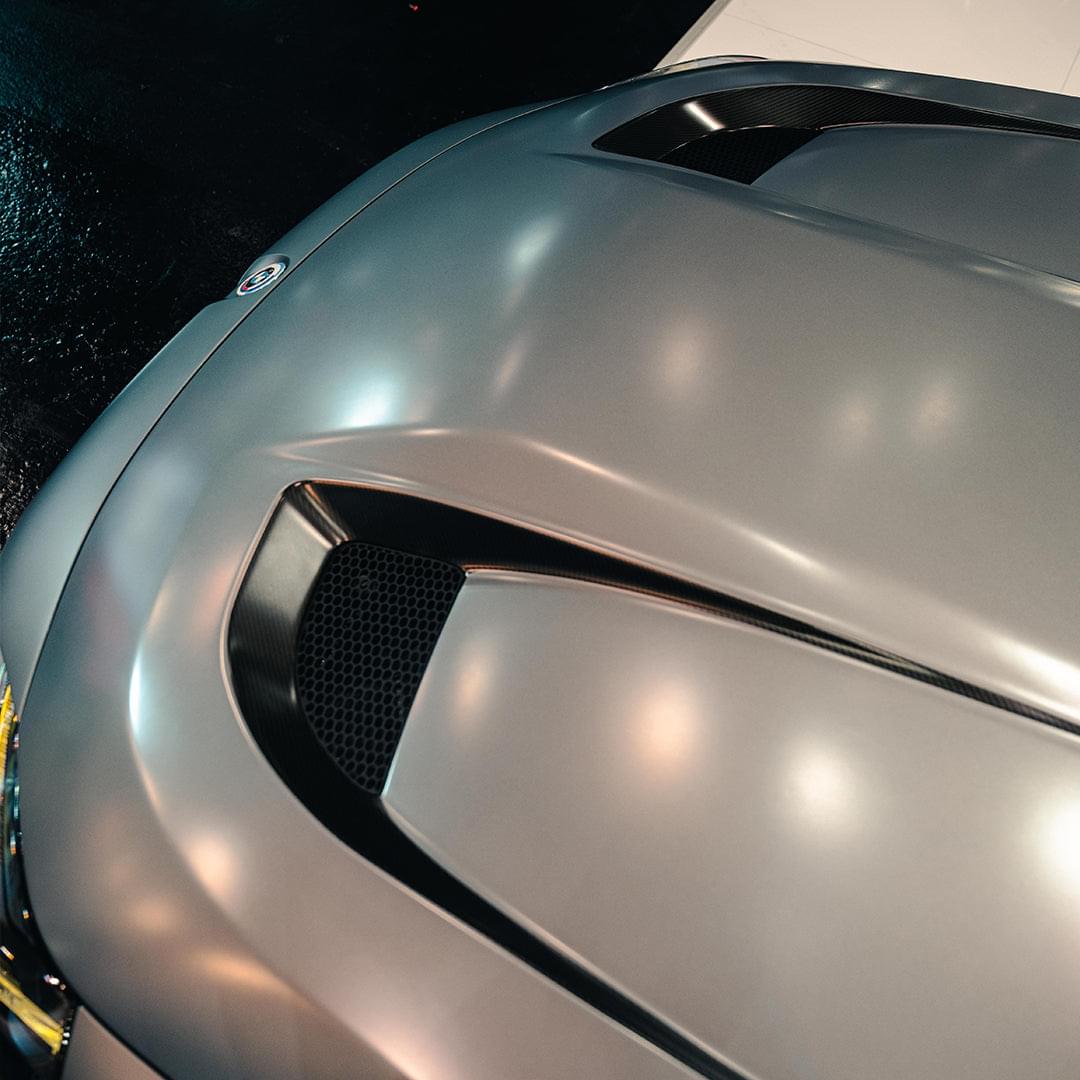 SOOQOO V3 BMW M2 G87 Vented Hood In White Primer Finish — product view 4