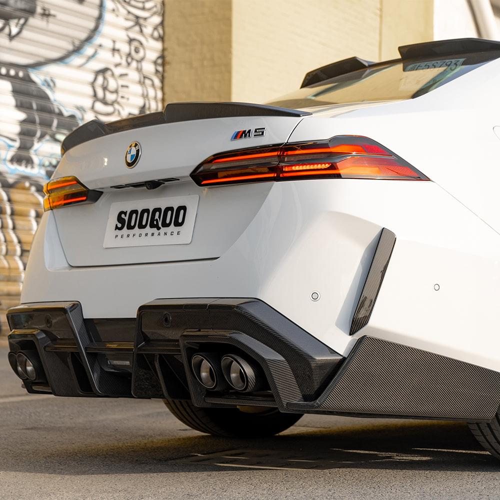 SOOQOO V2 BMW M5 G90 Rear Diffuser In Prepreg Carbon Fiber — product view 2